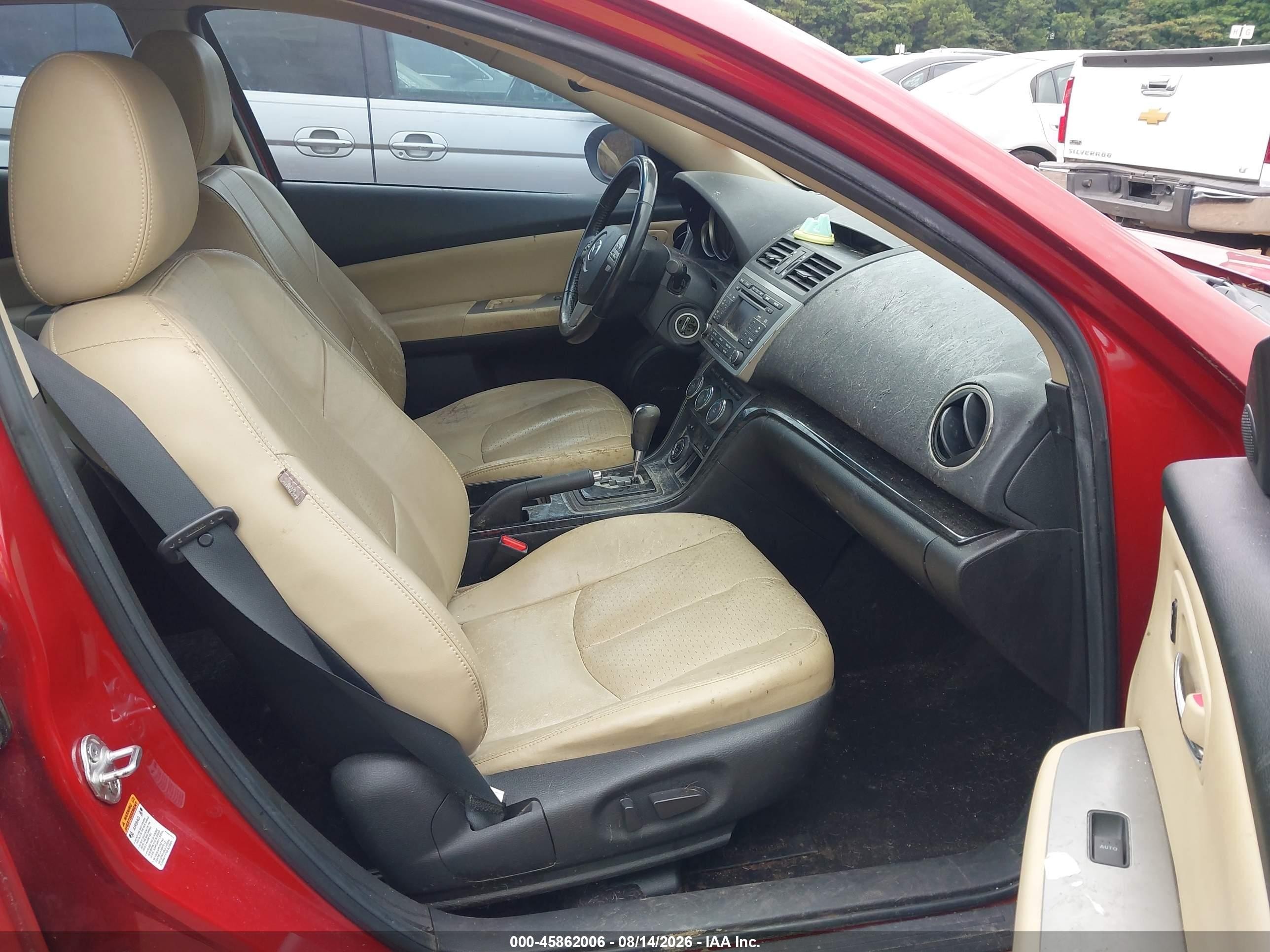 2010 Mazda Mazda6 I Grand Touring Красный vin: 1YVHZ8CH8A5M24419