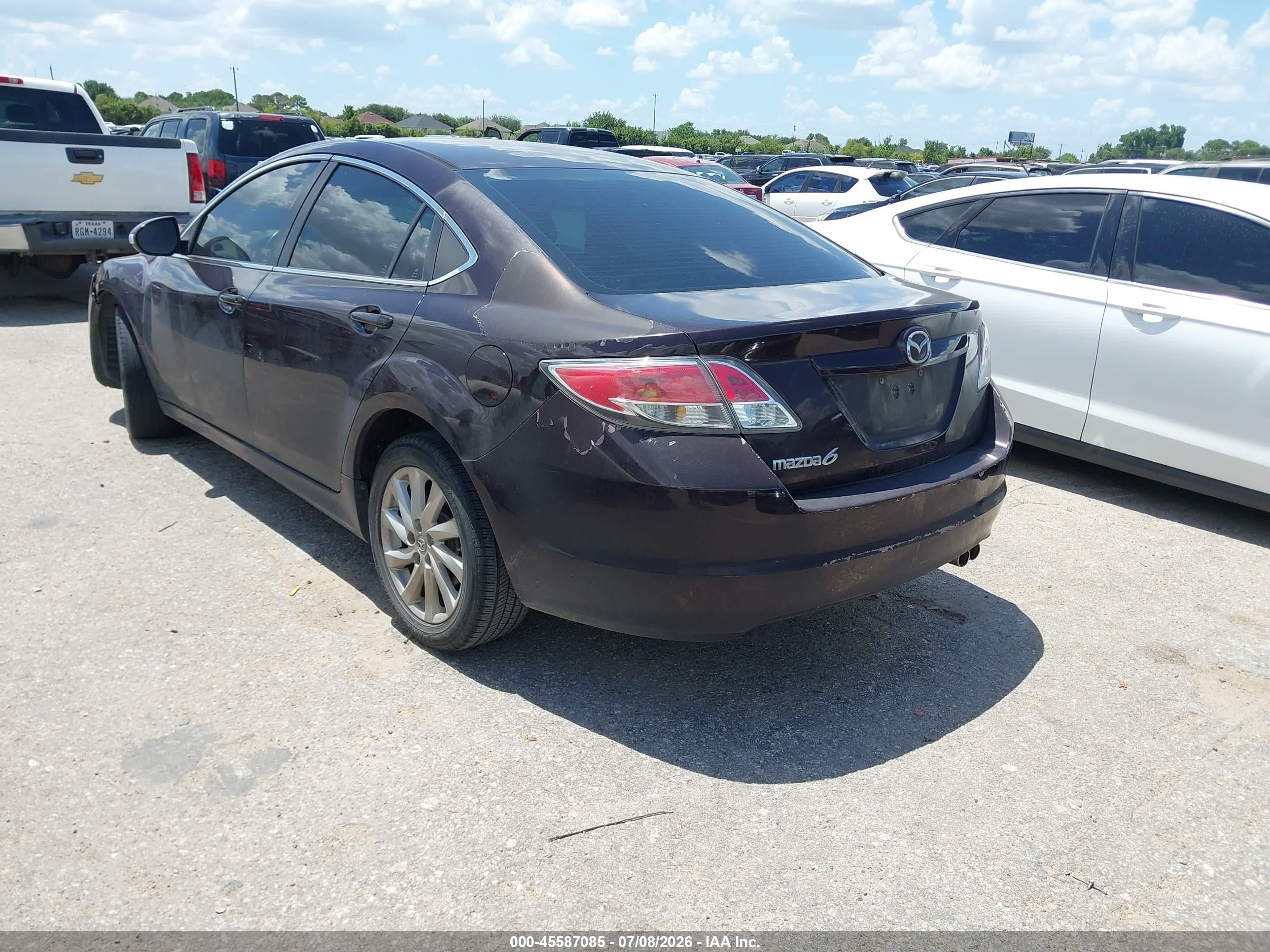 2011 Mazda Mazda6 I Touring Plus Maroon vin: 1YVHZ8CH9B5M07436