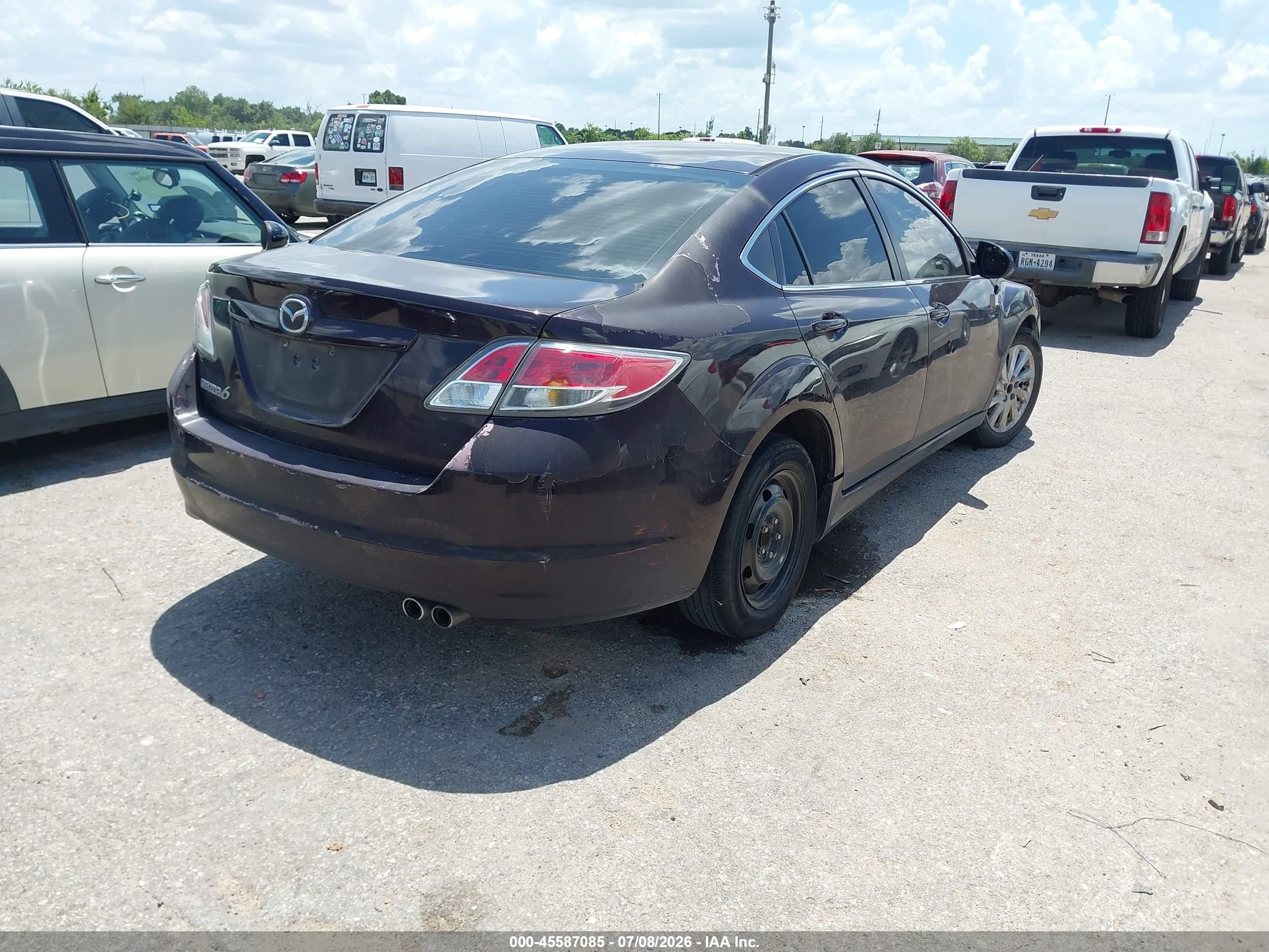 2011 Mazda Mazda6 I Touring Plus Maroon vin: 1YVHZ8CH9B5M07436