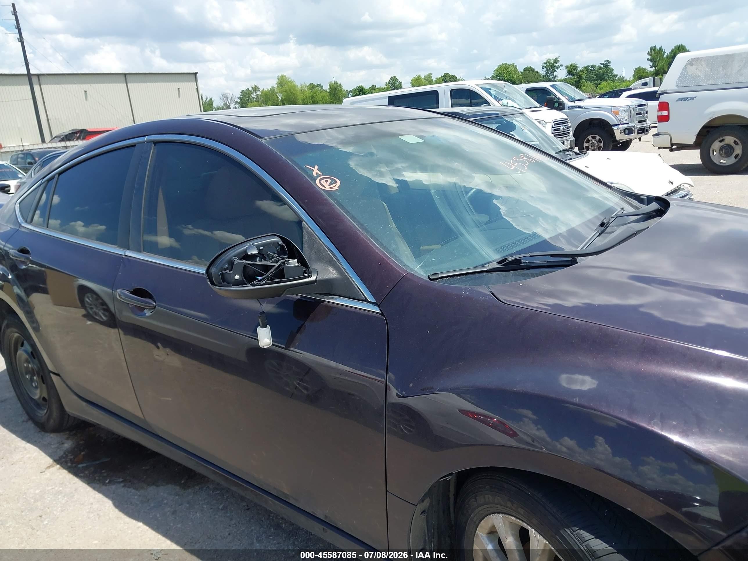 2011 Mazda Mazda6 I Touring Plus Maroon vin: 1YVHZ8CH9B5M07436