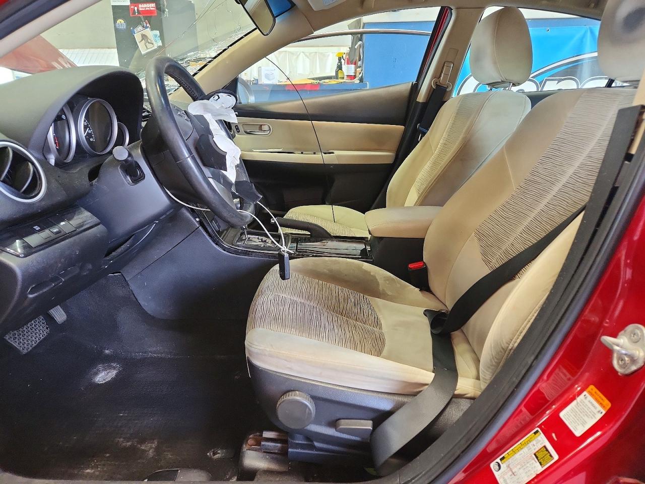 2010 Mazda 6 I Red vin: 1YVHZ8CHXA5M46132