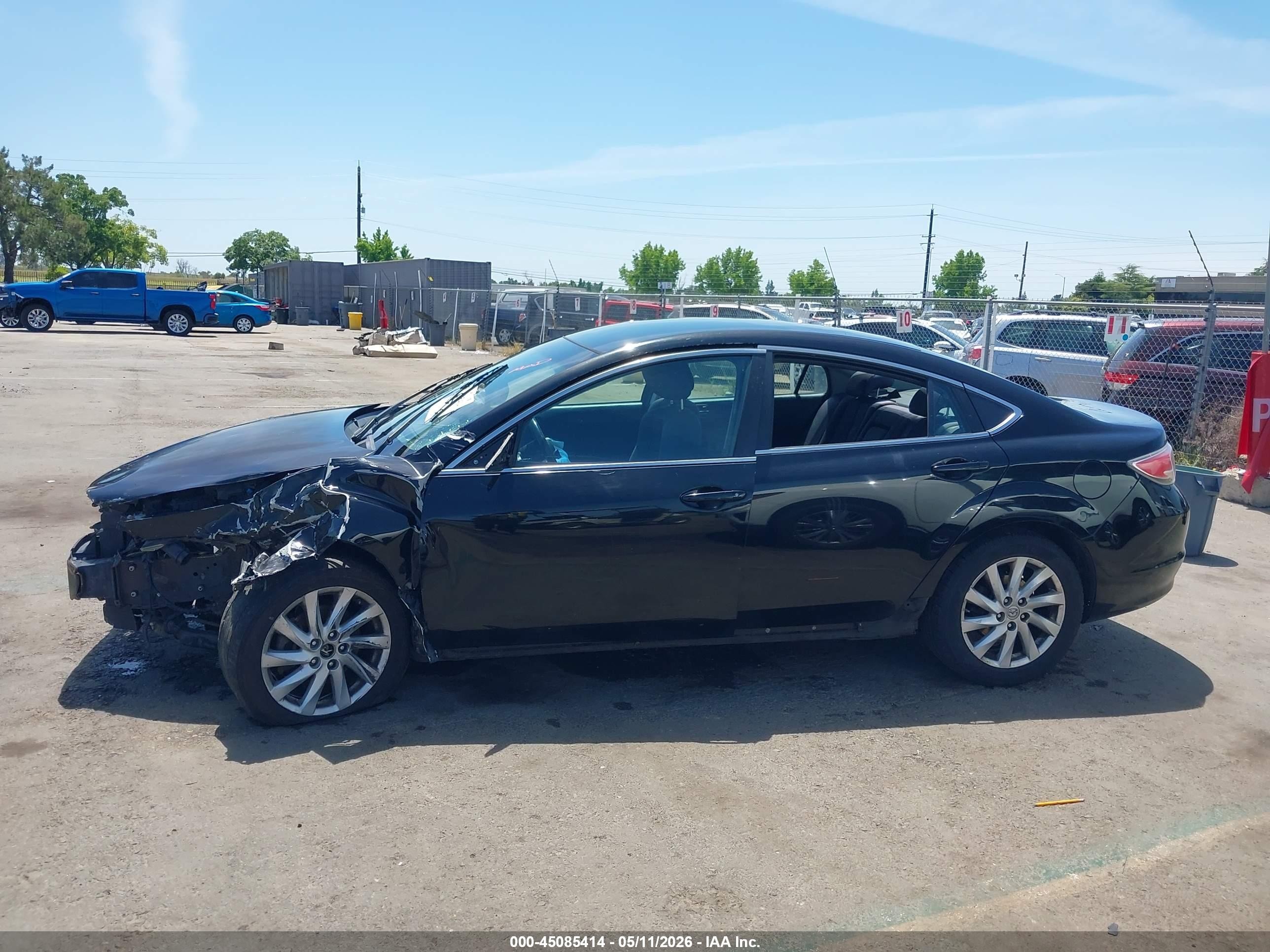 2012 Mazda Mazda6 I Touring Черный vin: 1YVHZ8DH0C5M40499