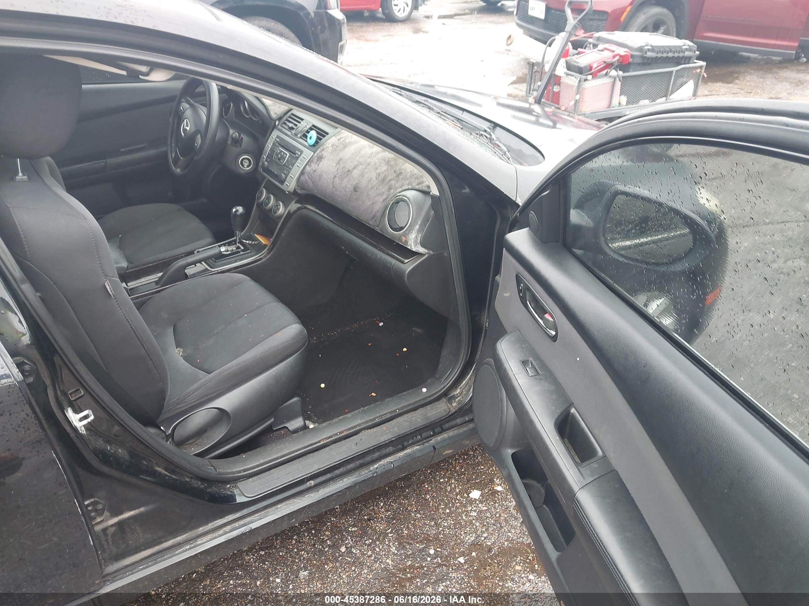 2013 Mazda Mazda6   Black vin: 1YVHZ8DH0D5M15281