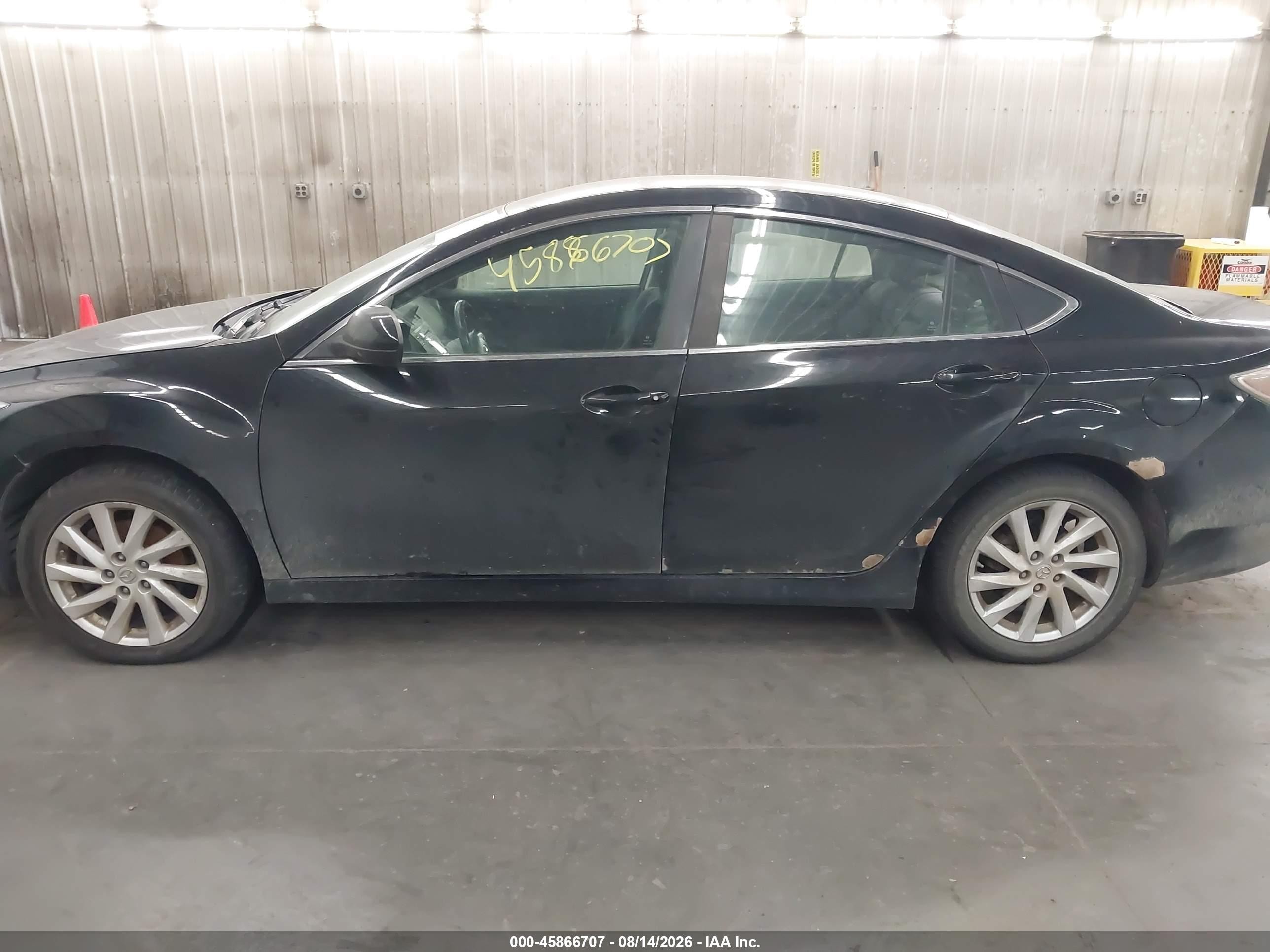 2012 Mazda Mazda6 I Touring Black vin: 1YVHZ8DH3C5M22725