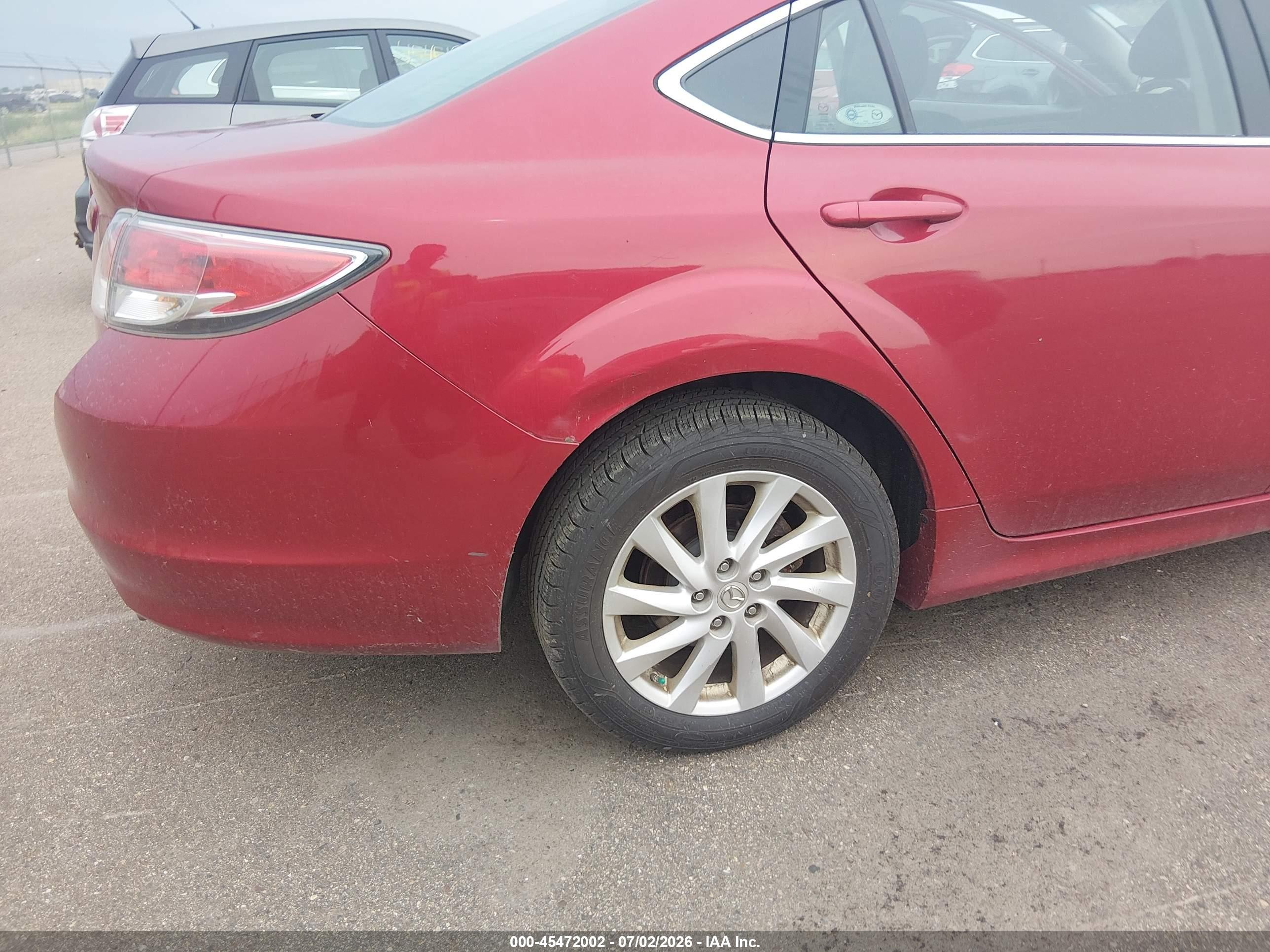 2013 Mazda Mazda6 I Touring Red vin: 1YVHZ8DH3D5M07370