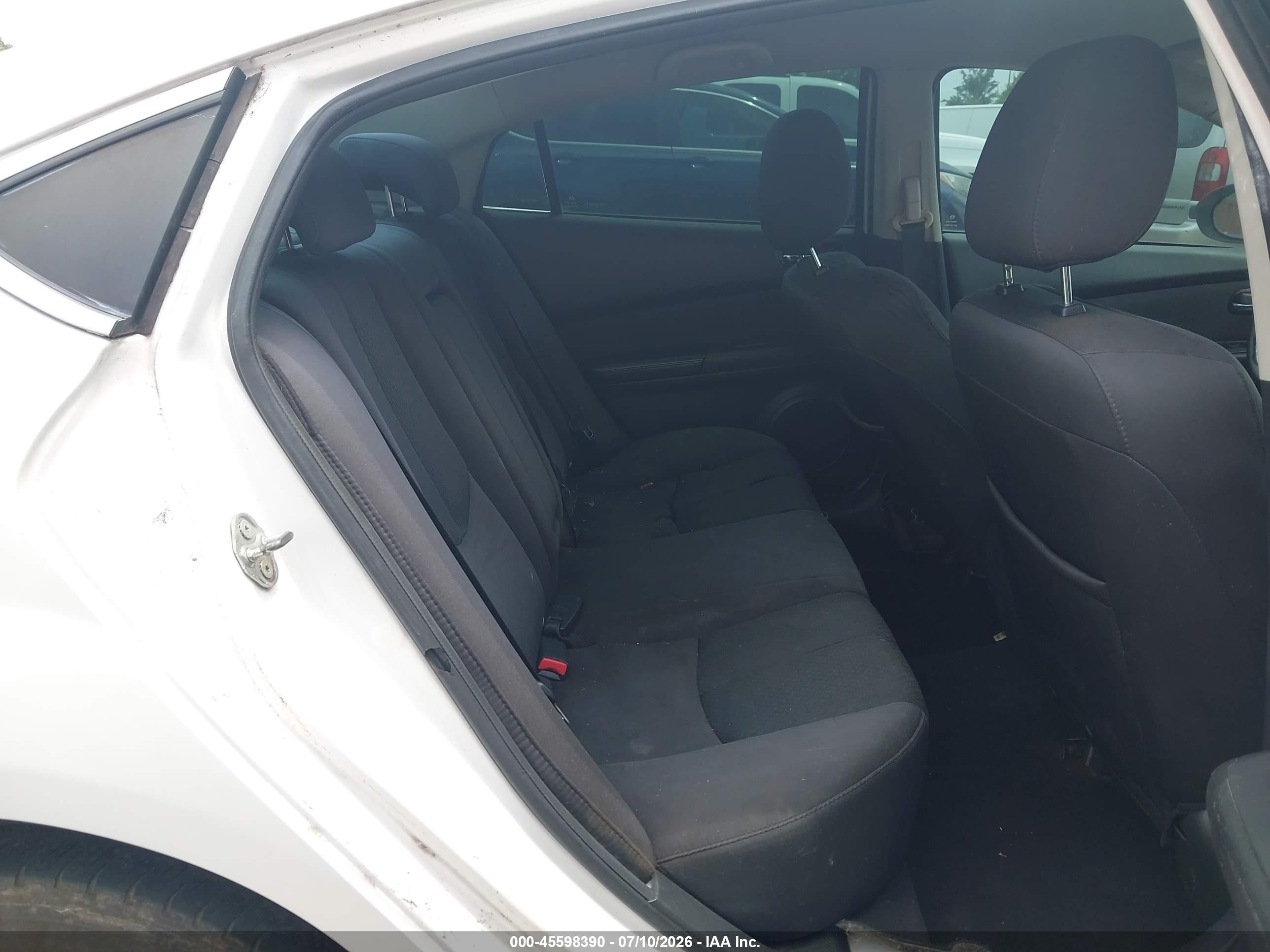 2012 Mazda Mazda6 I Touring White vin: 1YVHZ8DH6C5M19401