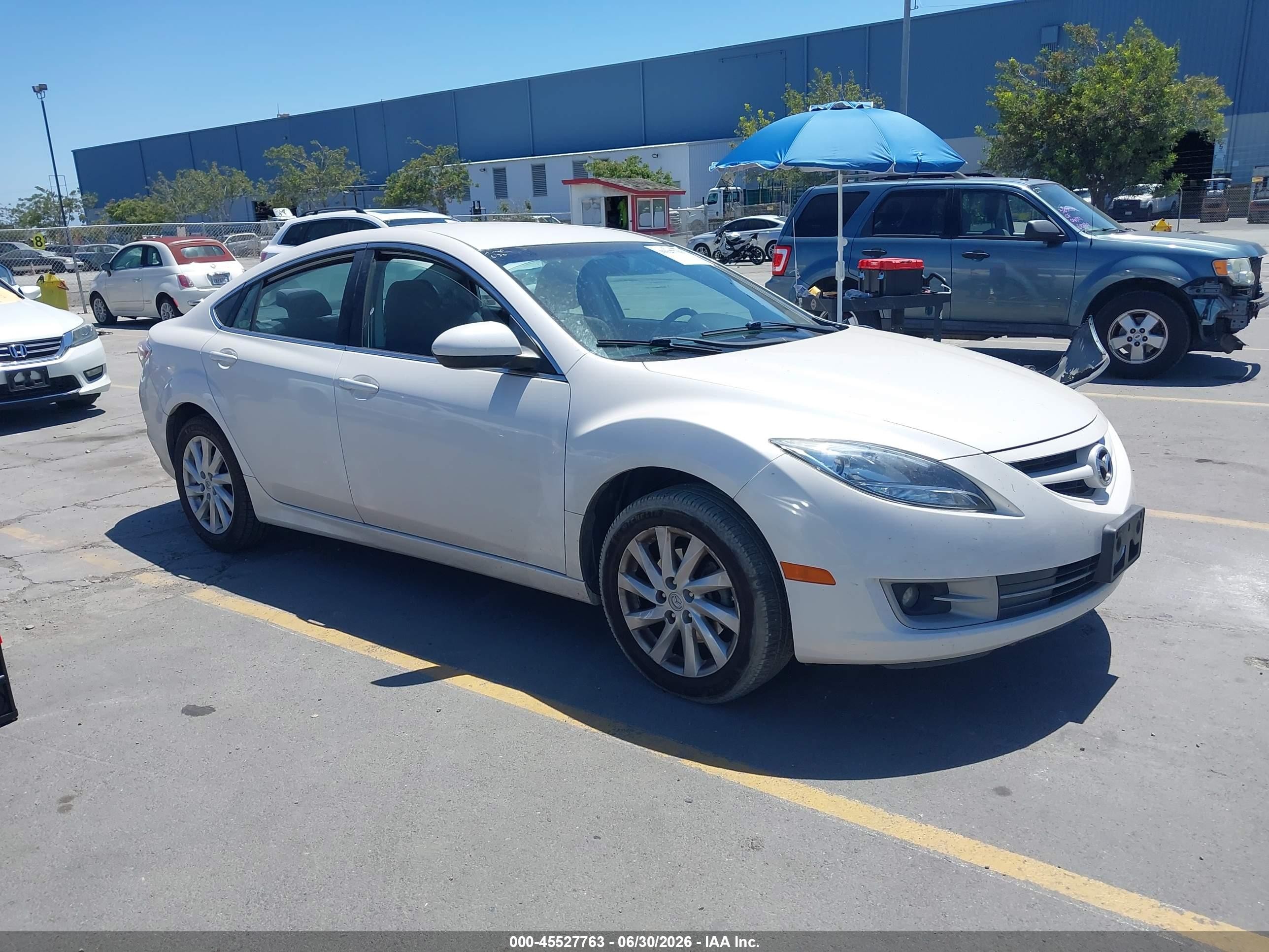 2012 Mazda Mazda6 I Touring White vin: 1YVHZ8DH6C5M35307