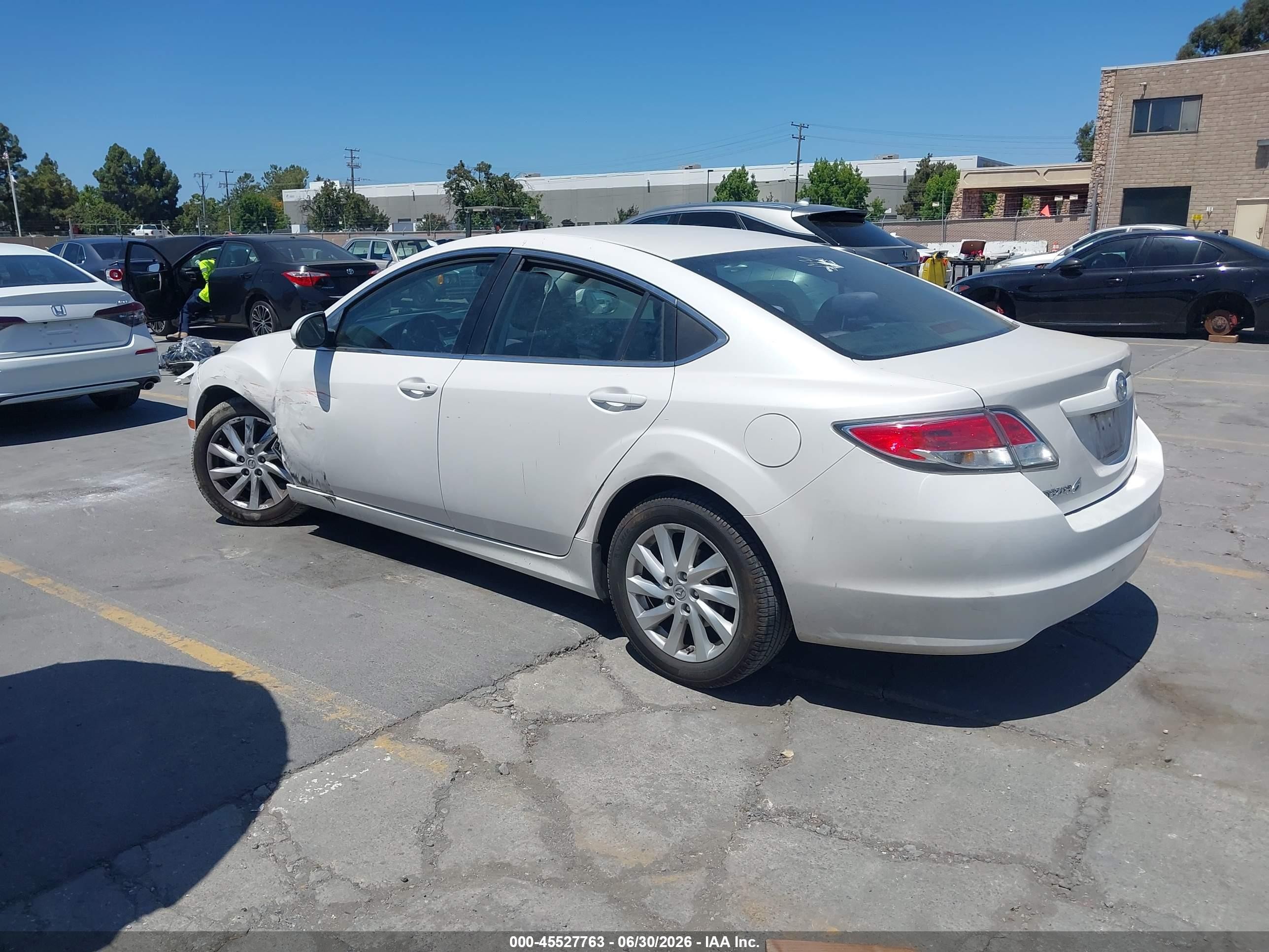 2012 Mazda Mazda6 I Touring White vin: 1YVHZ8DH6C5M35307