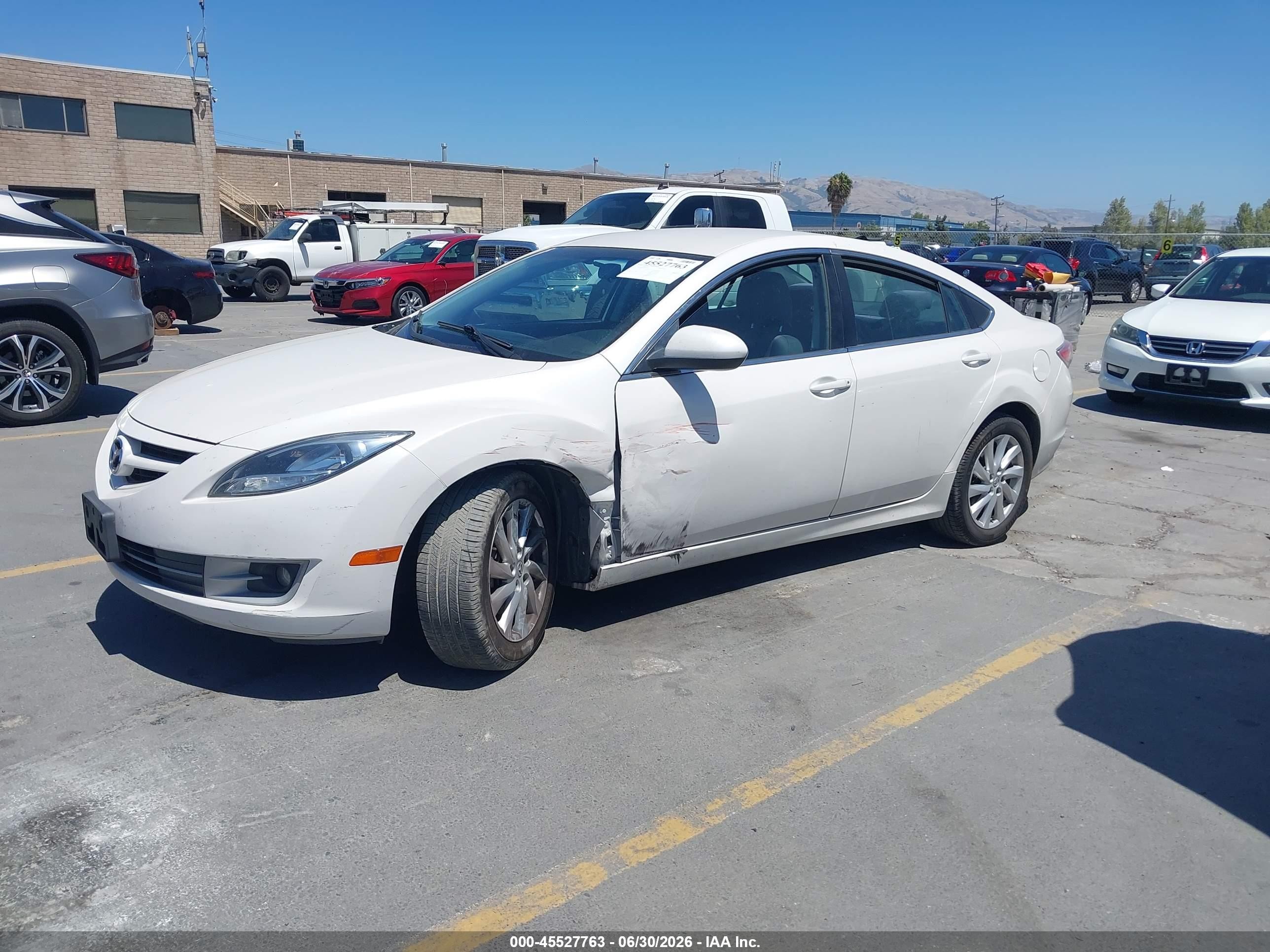 2012 Mazda Mazda6 I Touring White vin: 1YVHZ8DH6C5M35307