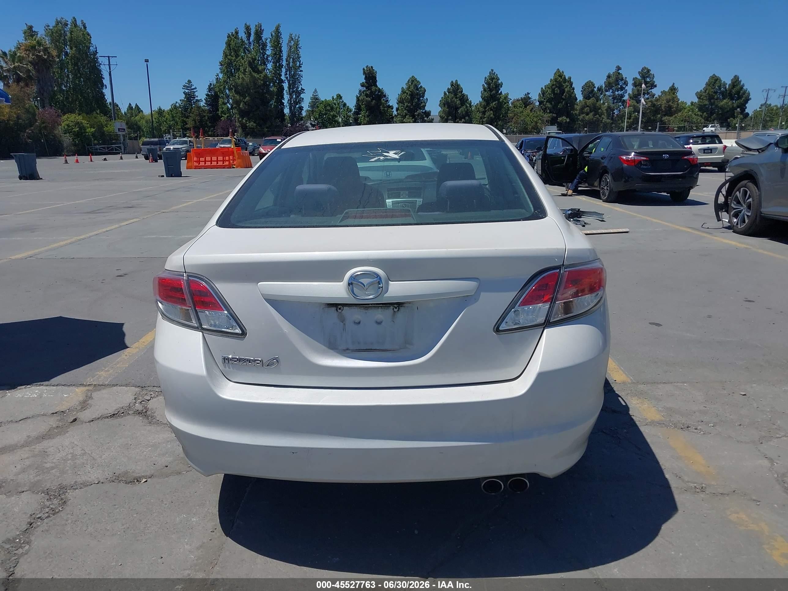 2012 Mazda Mazda6 I Touring White vin: 1YVHZ8DH6C5M35307