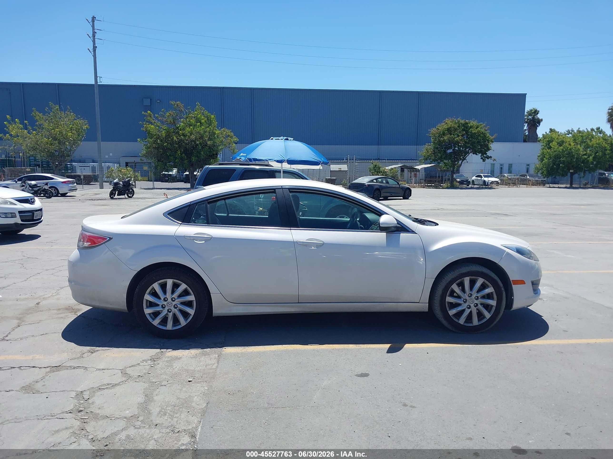 2012 Mazda Mazda6 I Touring White vin: 1YVHZ8DH6C5M35307
