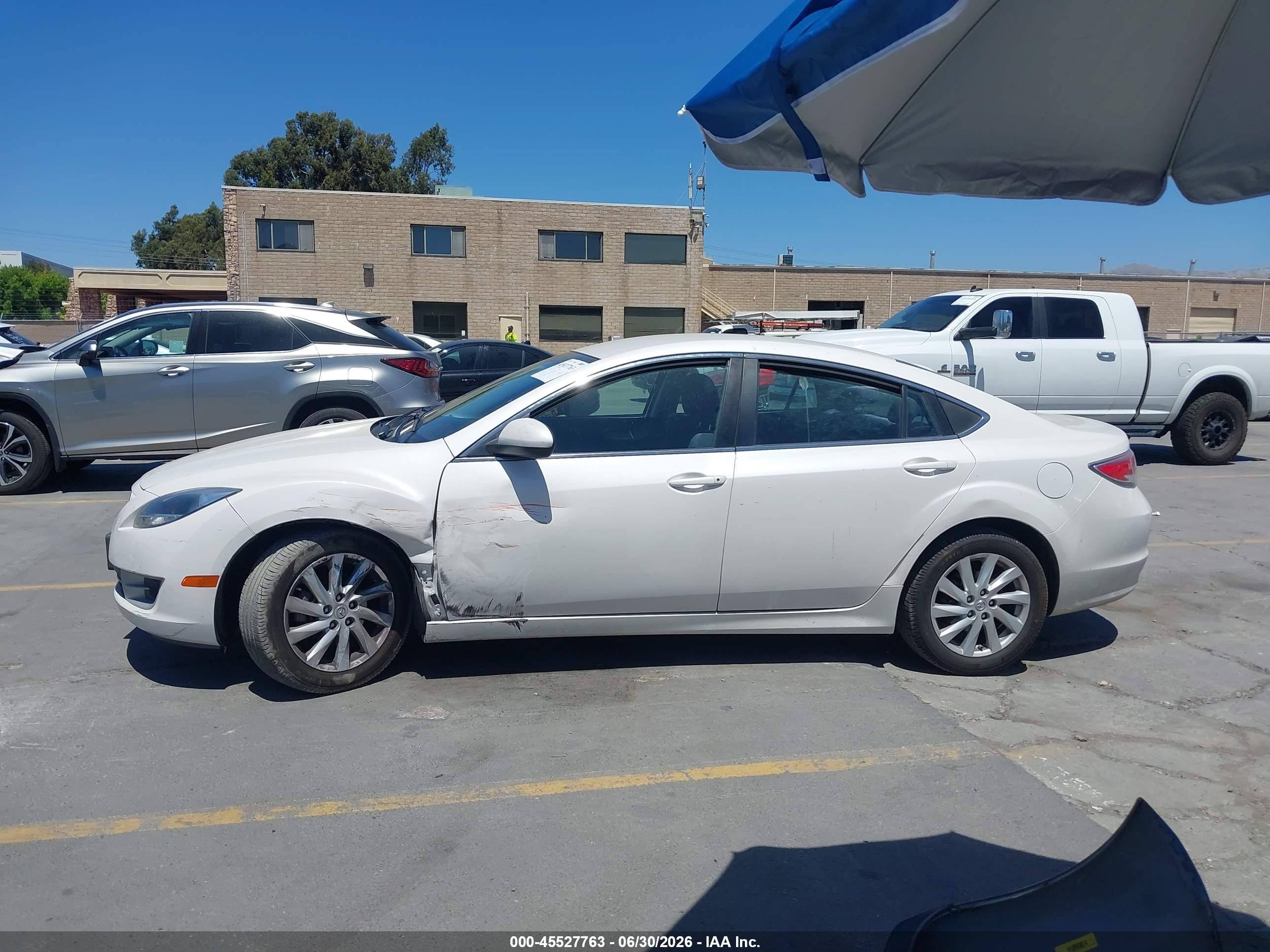 2012 Mazda Mazda6 I Touring White vin: 1YVHZ8DH6C5M35307