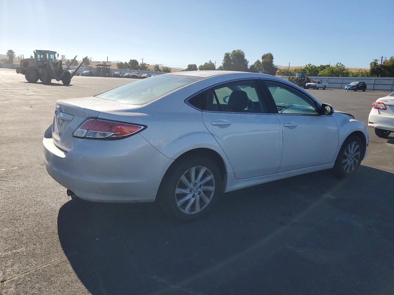 2012 Mazda 6 I White vin: 1YVHZ8DH8C5M37818