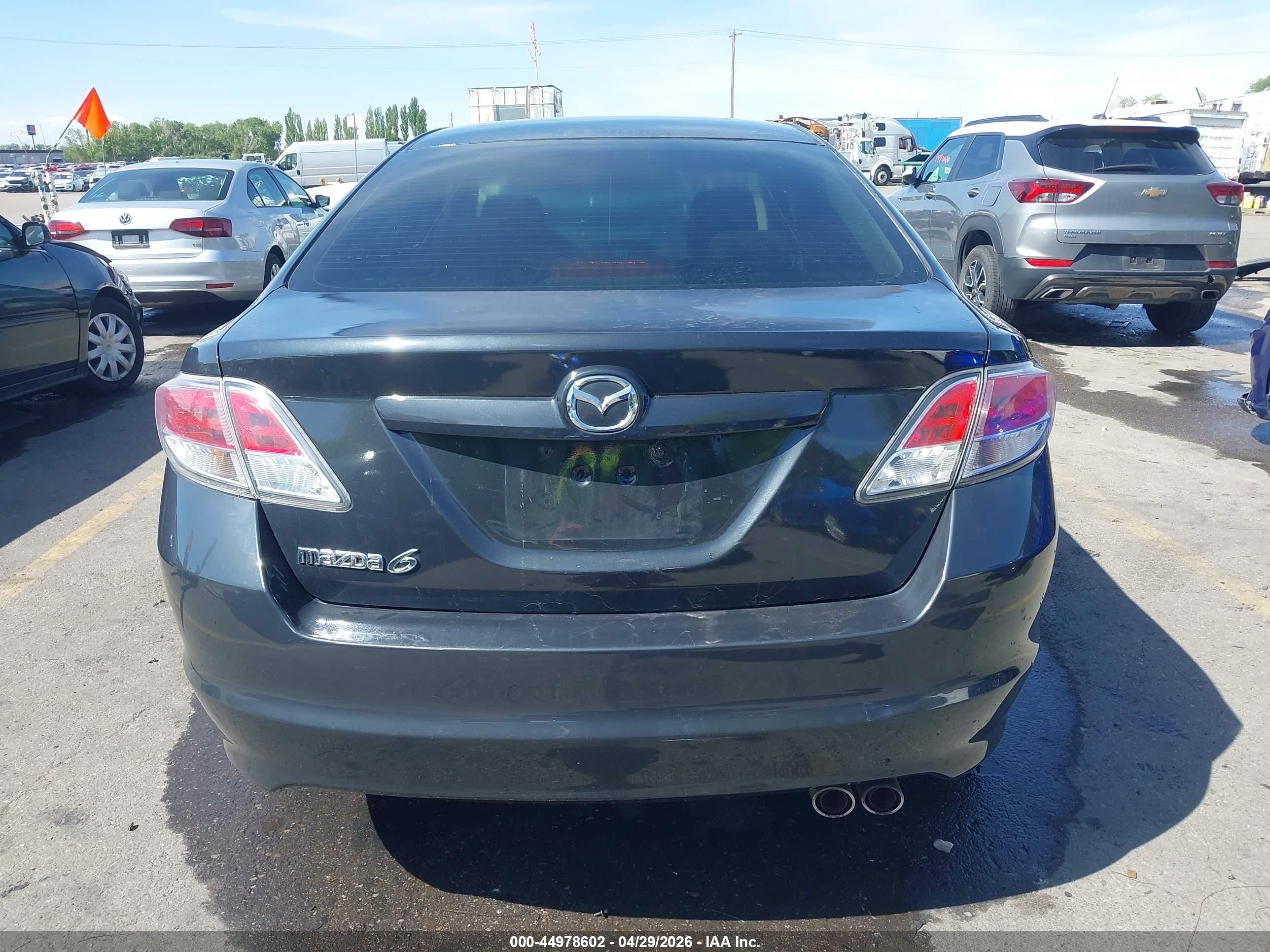 2012 Mazda Mazda6 I Touring Gray vin: 1YVHZ8DHXC5M37058