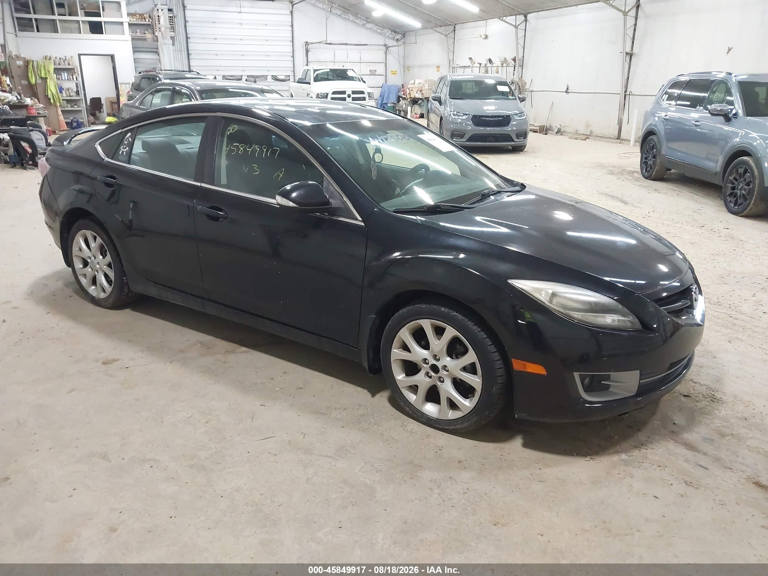 2013 Mazda Mazda6 I Touring Plus Черный vin: 1YVHZ8EH4D5M08221