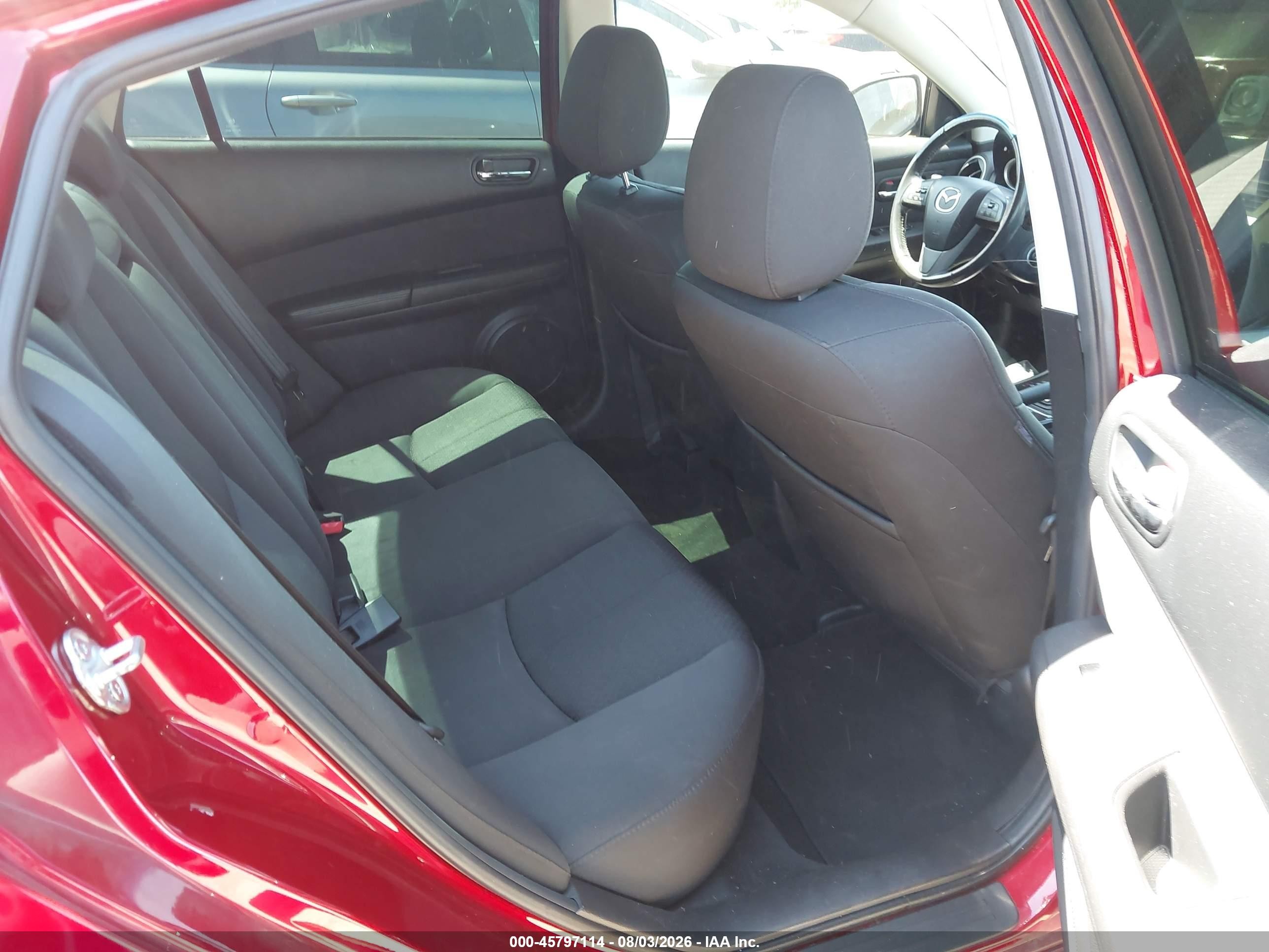 2013 Mazda Mazda6 I Touring Plus Red vin: 1YVHZ8EH8D5M03202