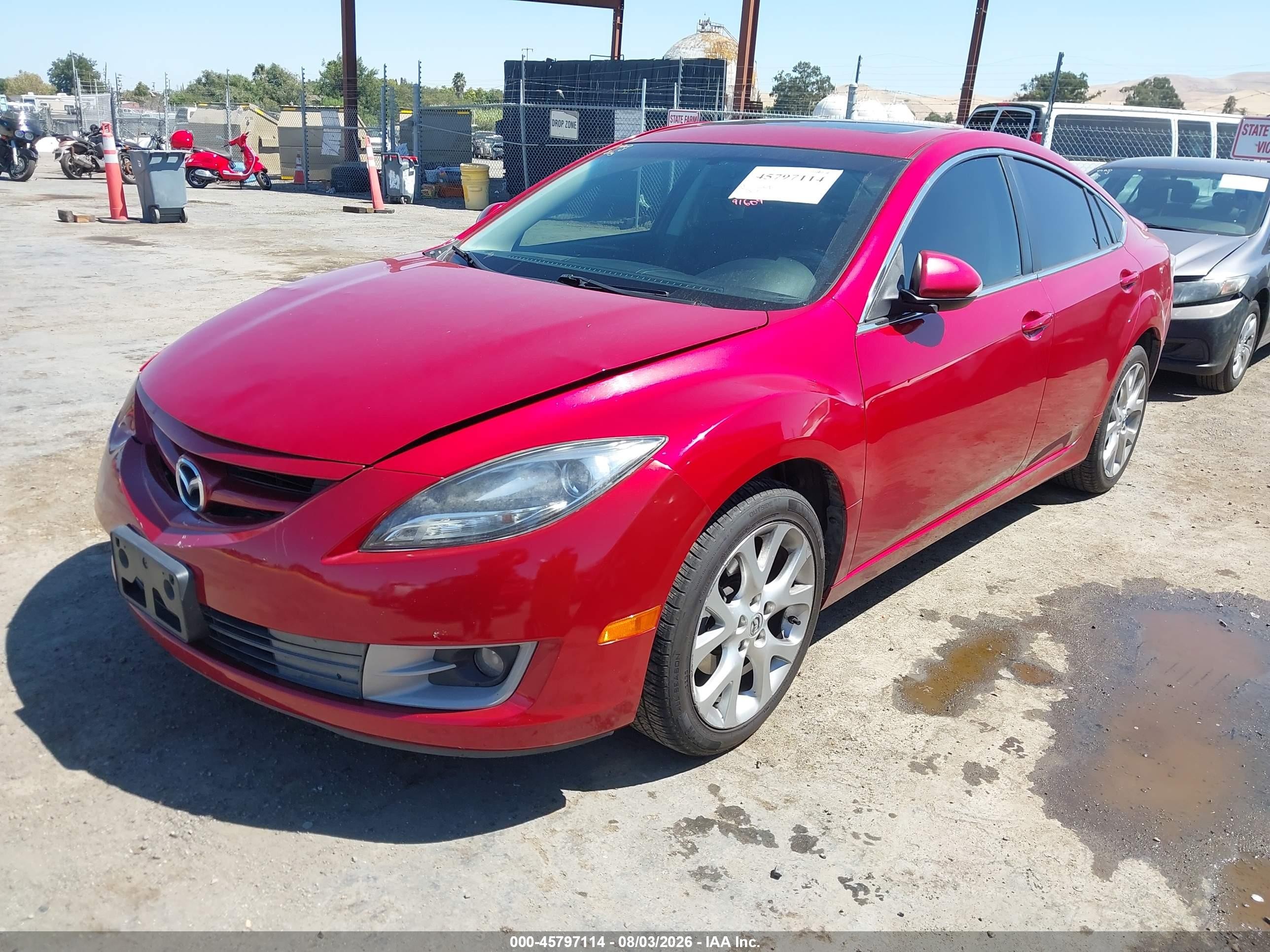2013 Mazda Mazda6 I Touring Plus Red vin: 1YVHZ8EH8D5M03202