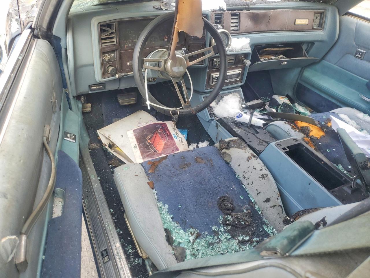 1979 Chevrolet Montecarlo Blue vin: 1Z37H9B444181