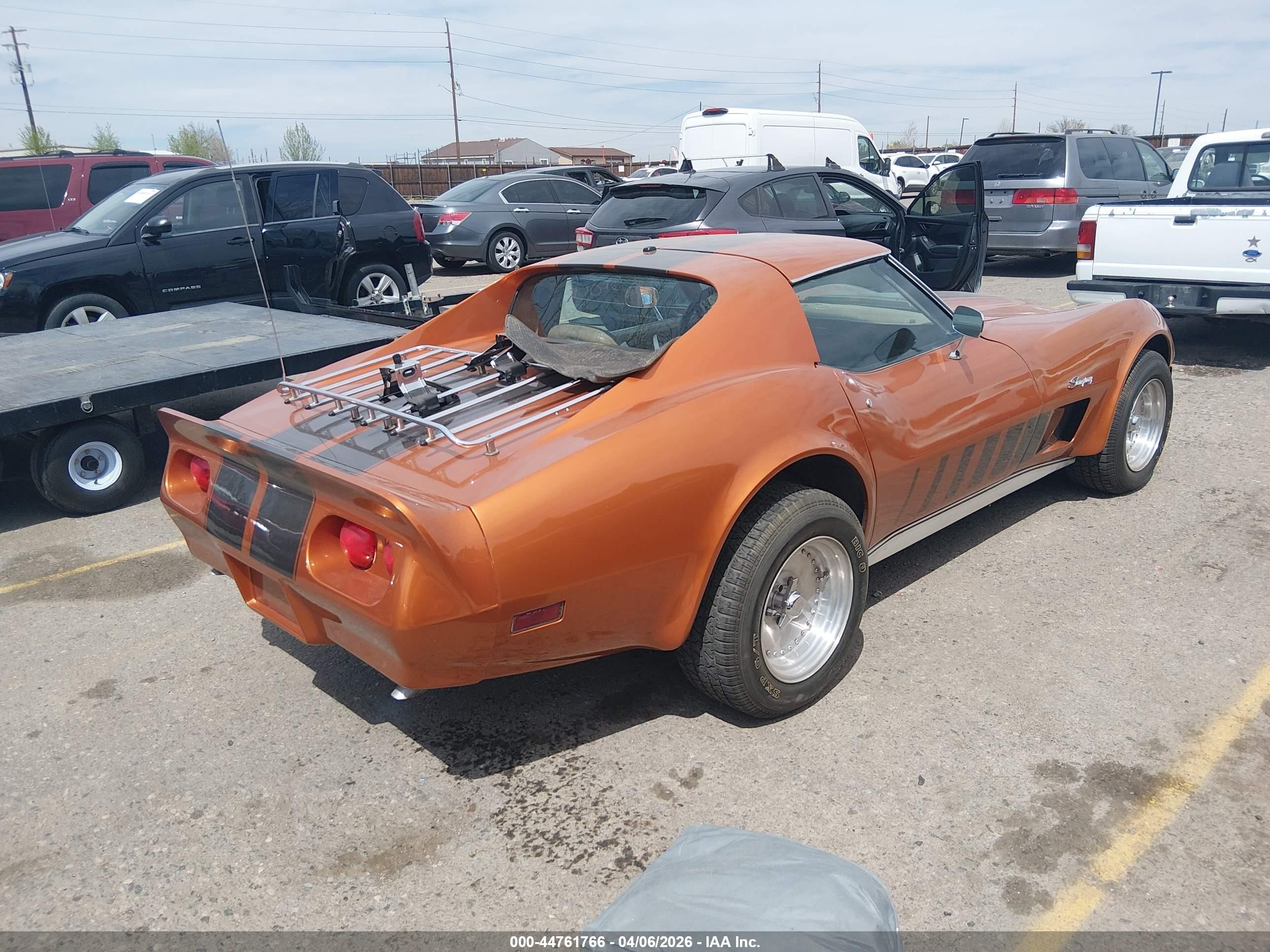 1974 Chevy Corvette (convertible)   Оранжевый vin: 1Z37J4S421358    