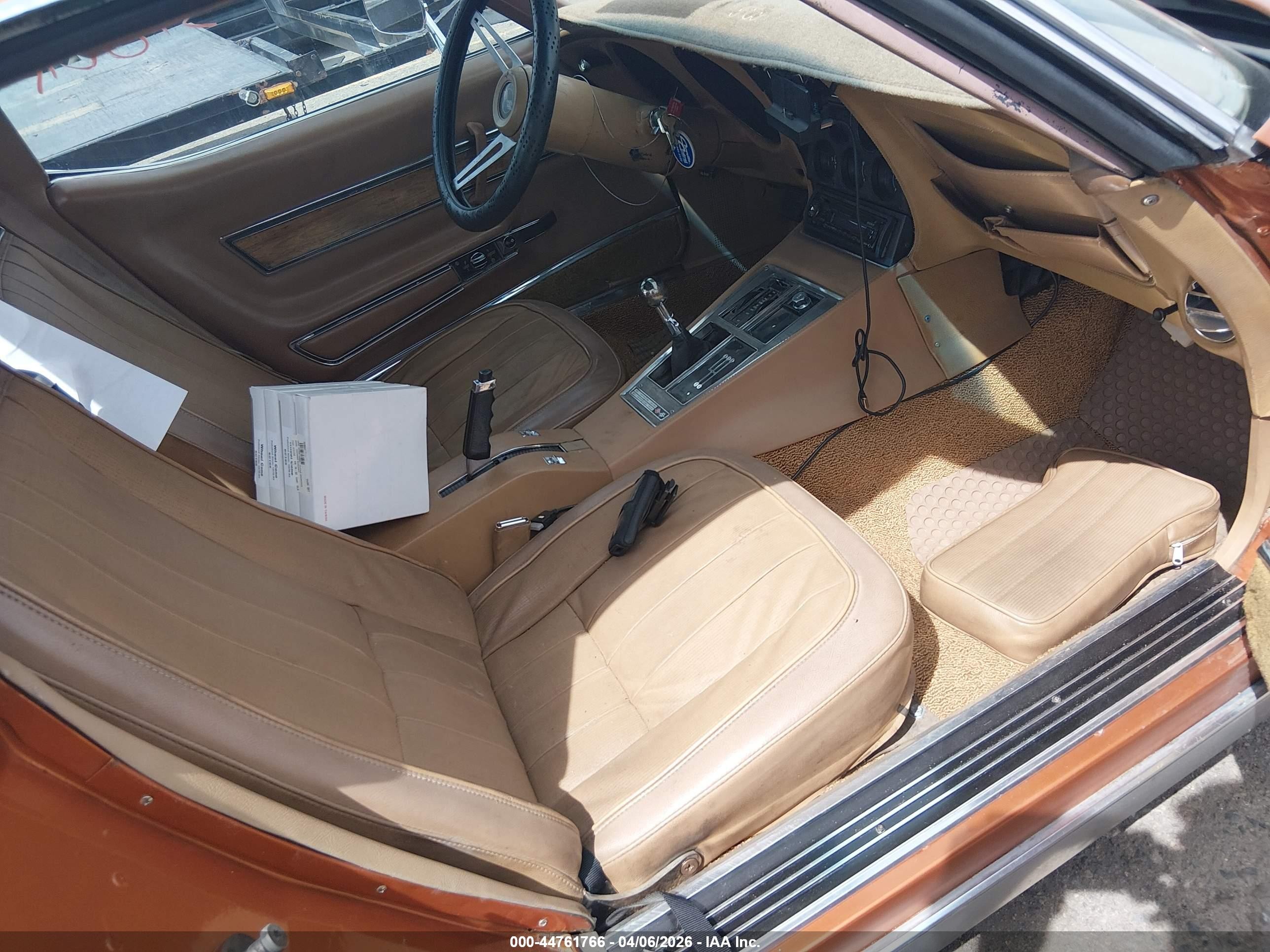 1974 Chevy Corvette (convertible)   Оранжевый vin: 1Z37J4S421358    