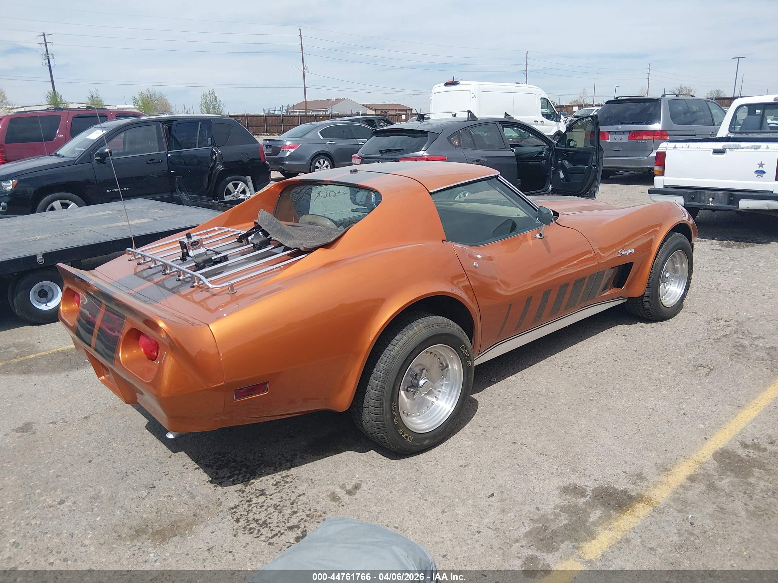1974 Chevy Corvette (convertible)   Оранжевый vin: 1Z37J4S421358    