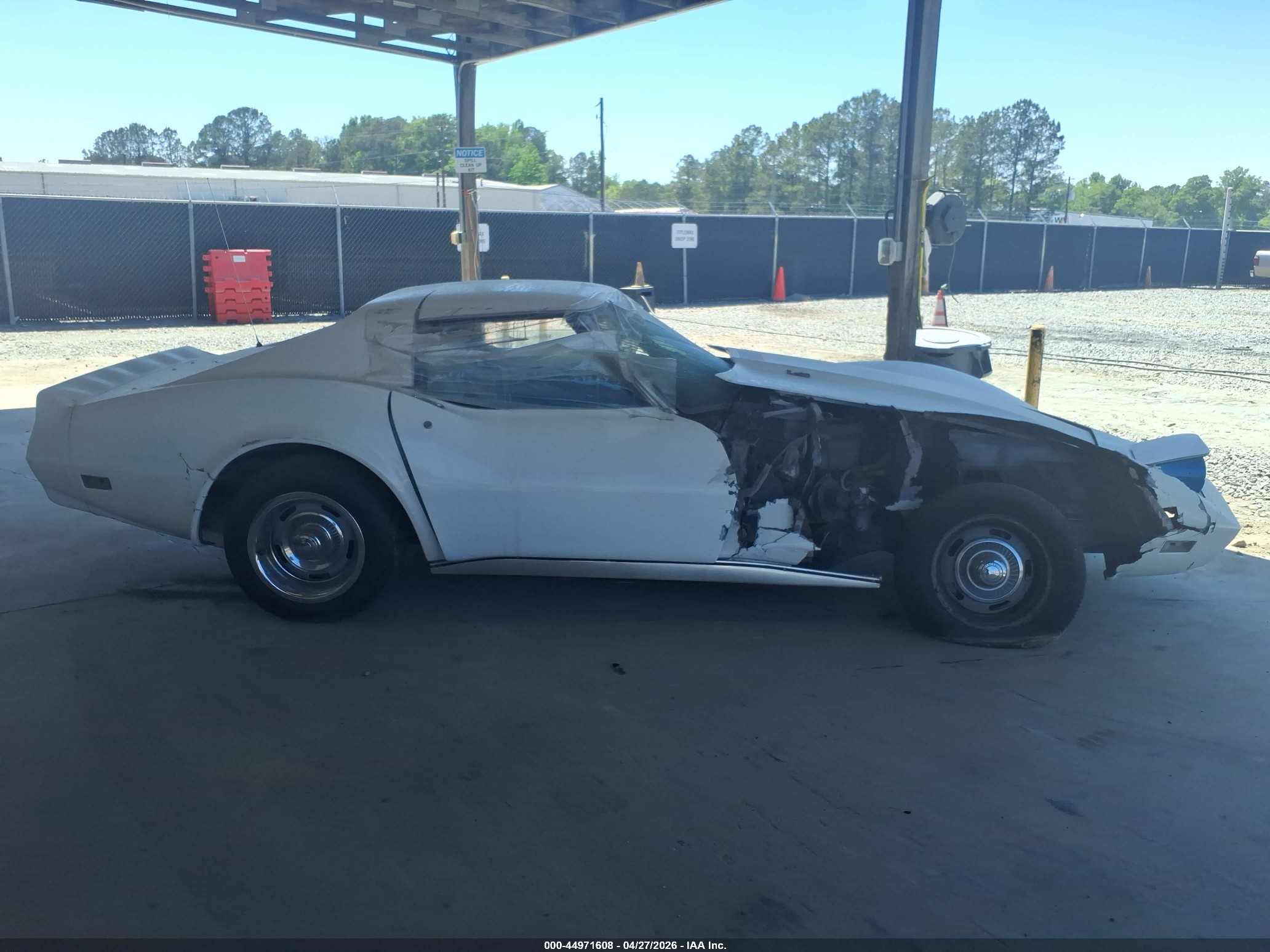 1974 Chevrolet Corvette   White vin: 1Z37J45433053    