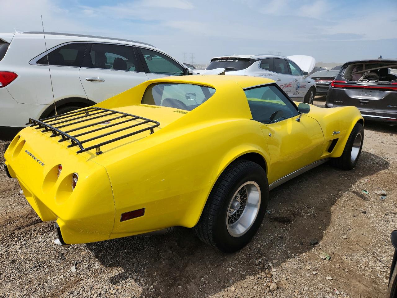 1975 Chevrolet Corvette Yellow vin: 1Z37J5S427768