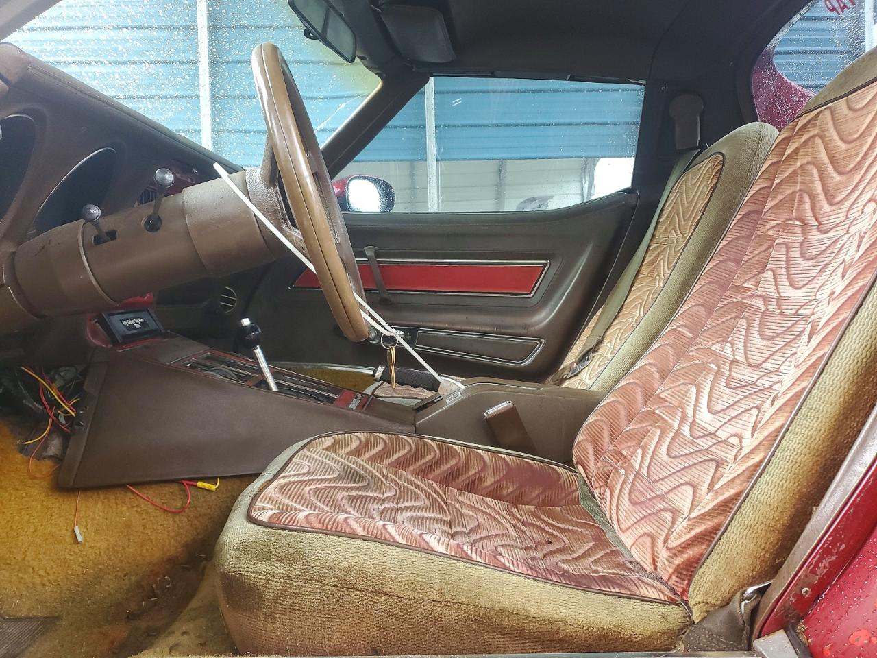 1976 Chev Corvette Burgundy vin: 1Z37L6S408677