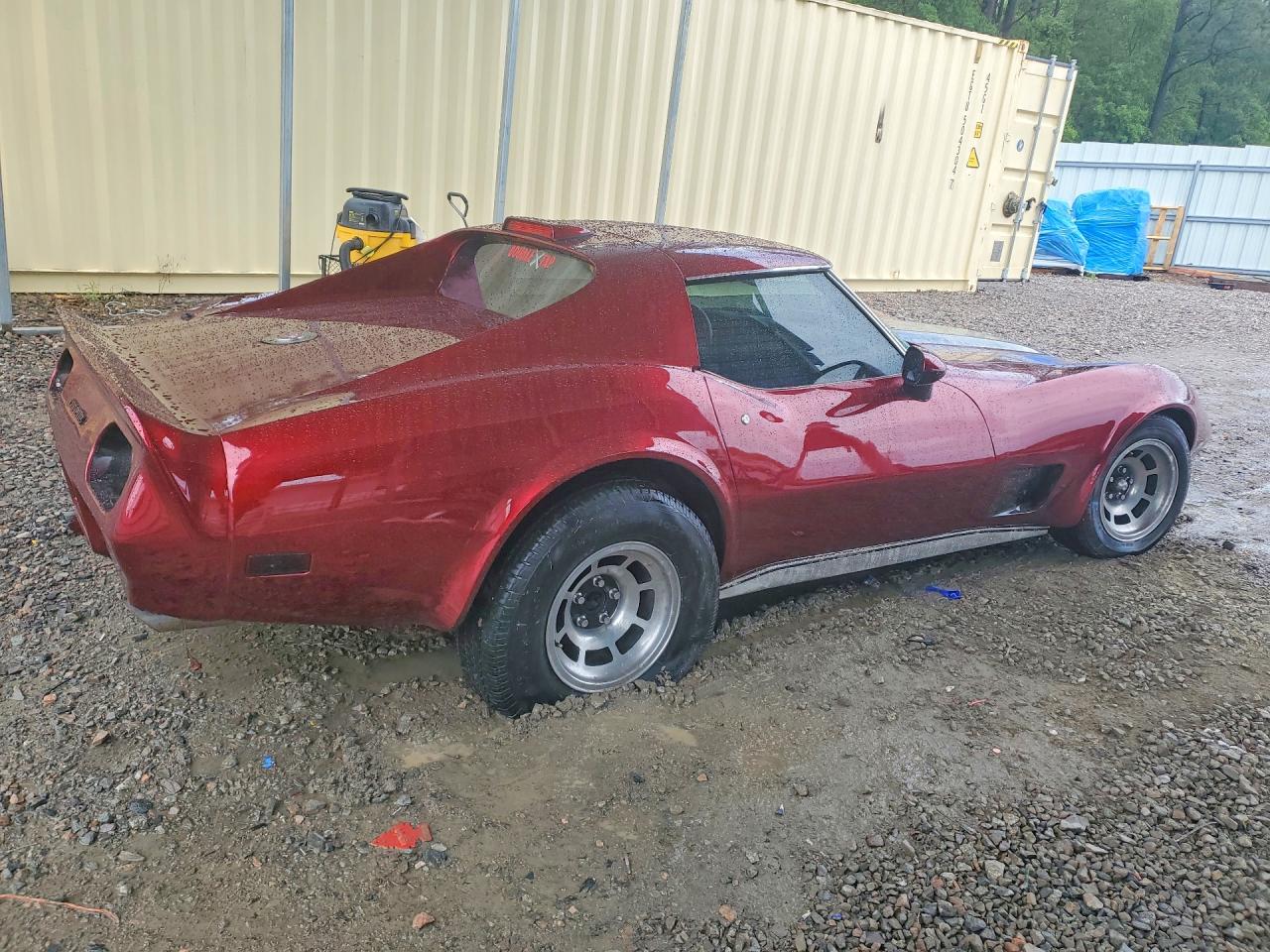 1976 Chev Corvette Burgundy vin: 1Z37L6S408677