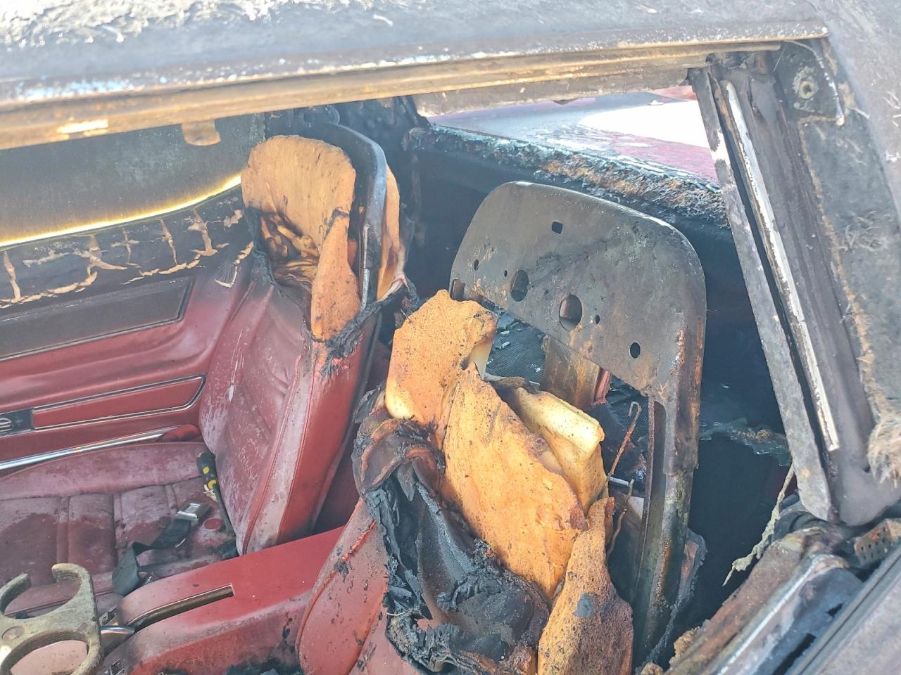1976 Chevrolet Corvette Коричневый vin: 1Z37L6S416082