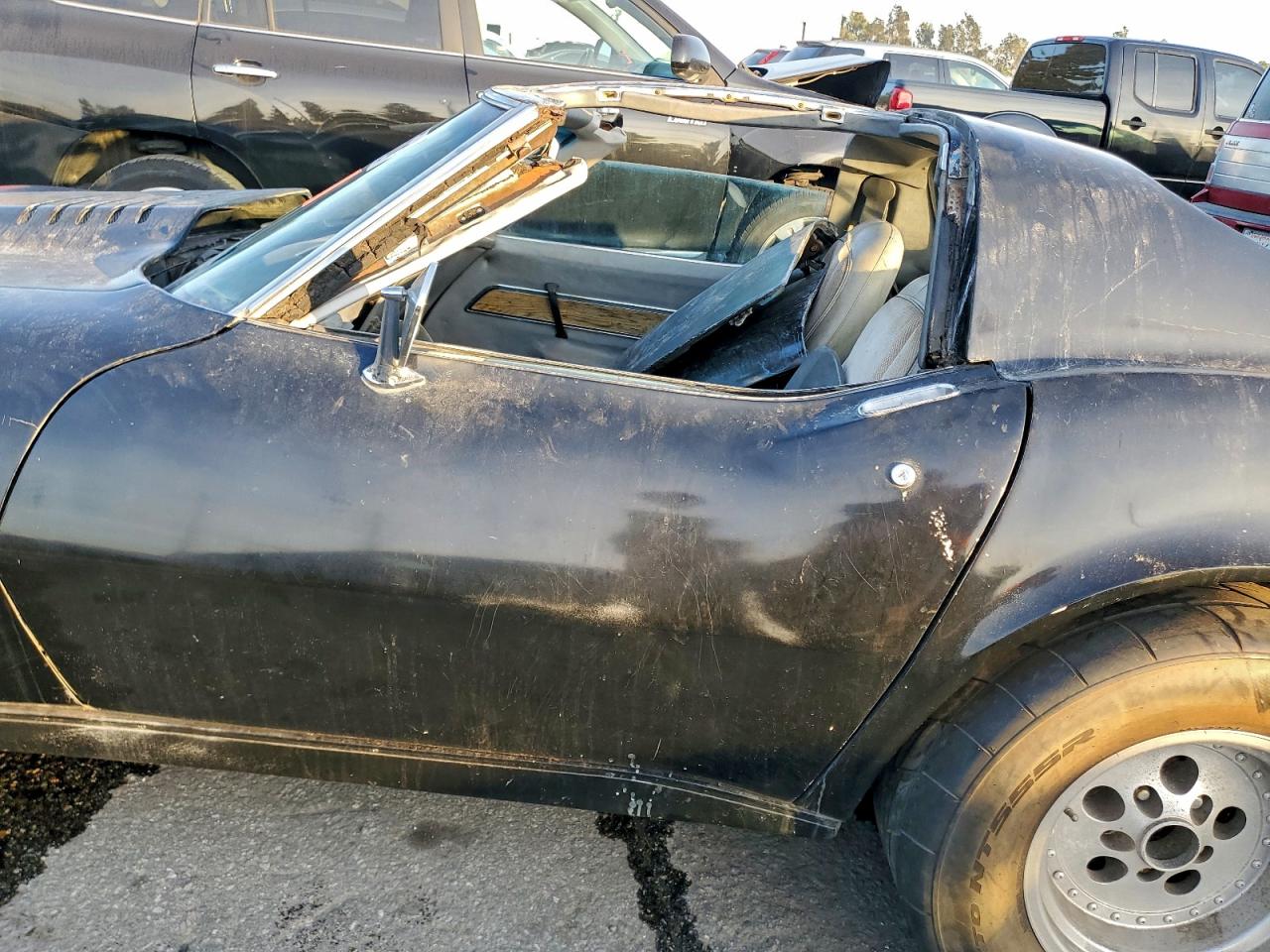 1976 Chevrolet Corvette Black vin: 1Z37L6S430730