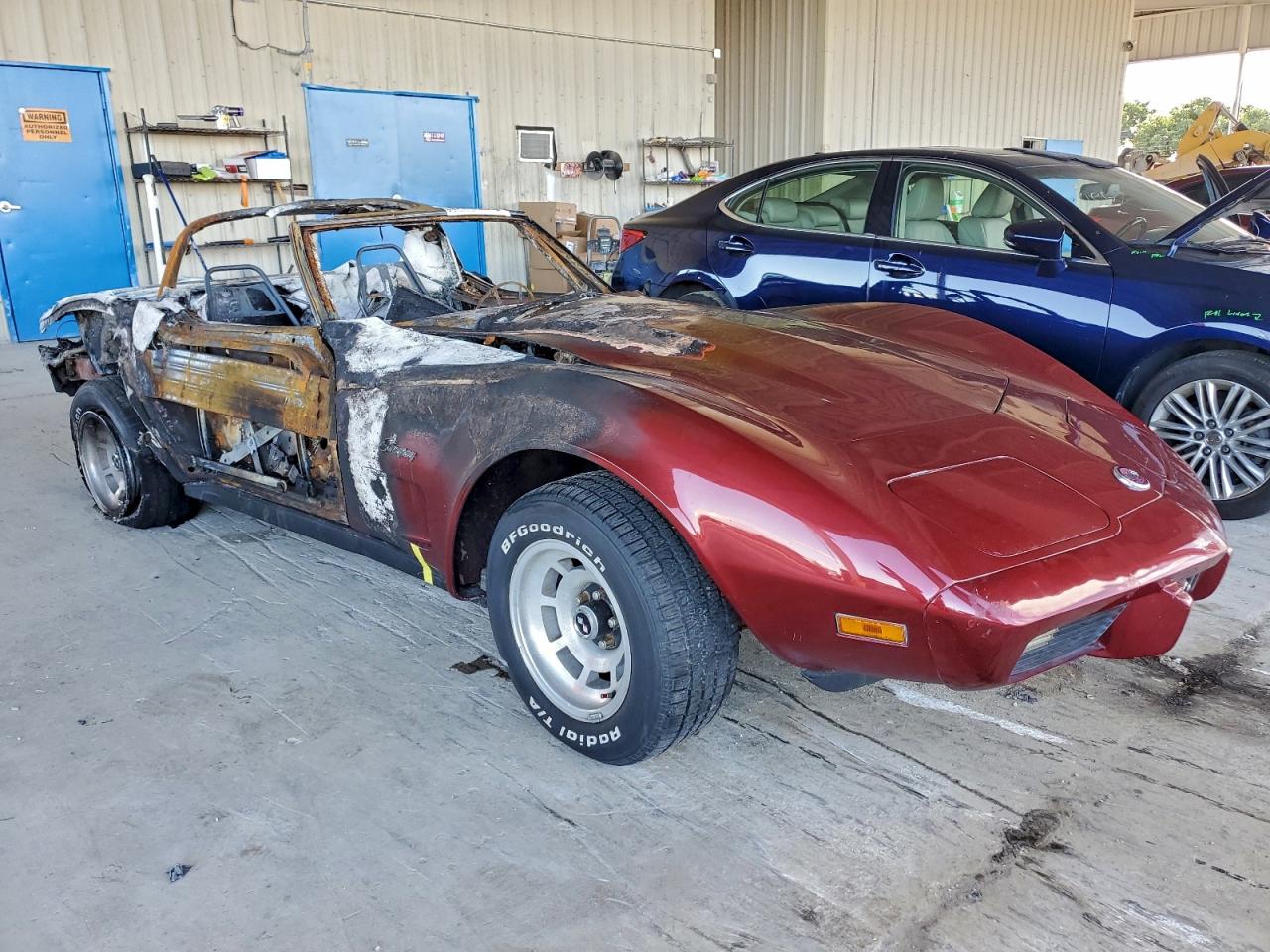 1976 Chevrolet Corvette Burgundy vin: 1Z37L6S432877