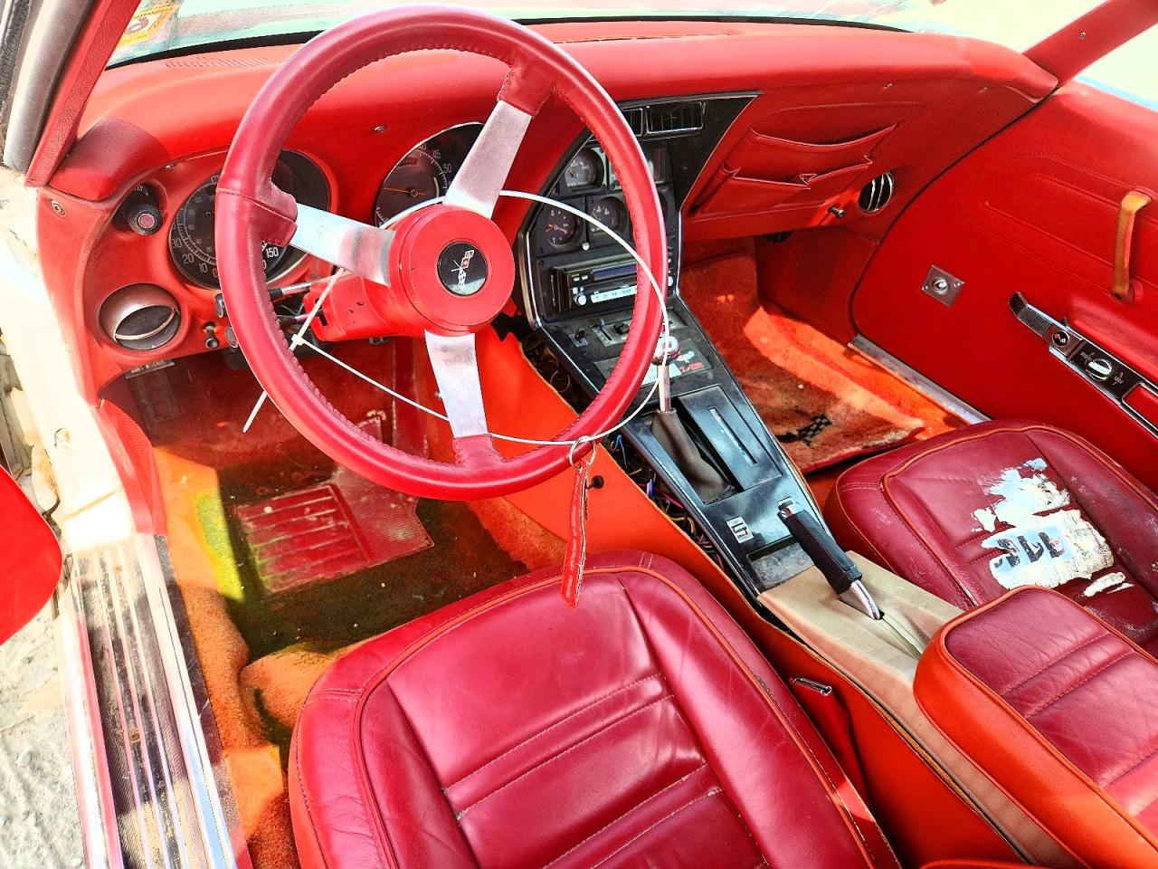 1977 Chevrolet Corvette White vin: 1Z37L7S441736
