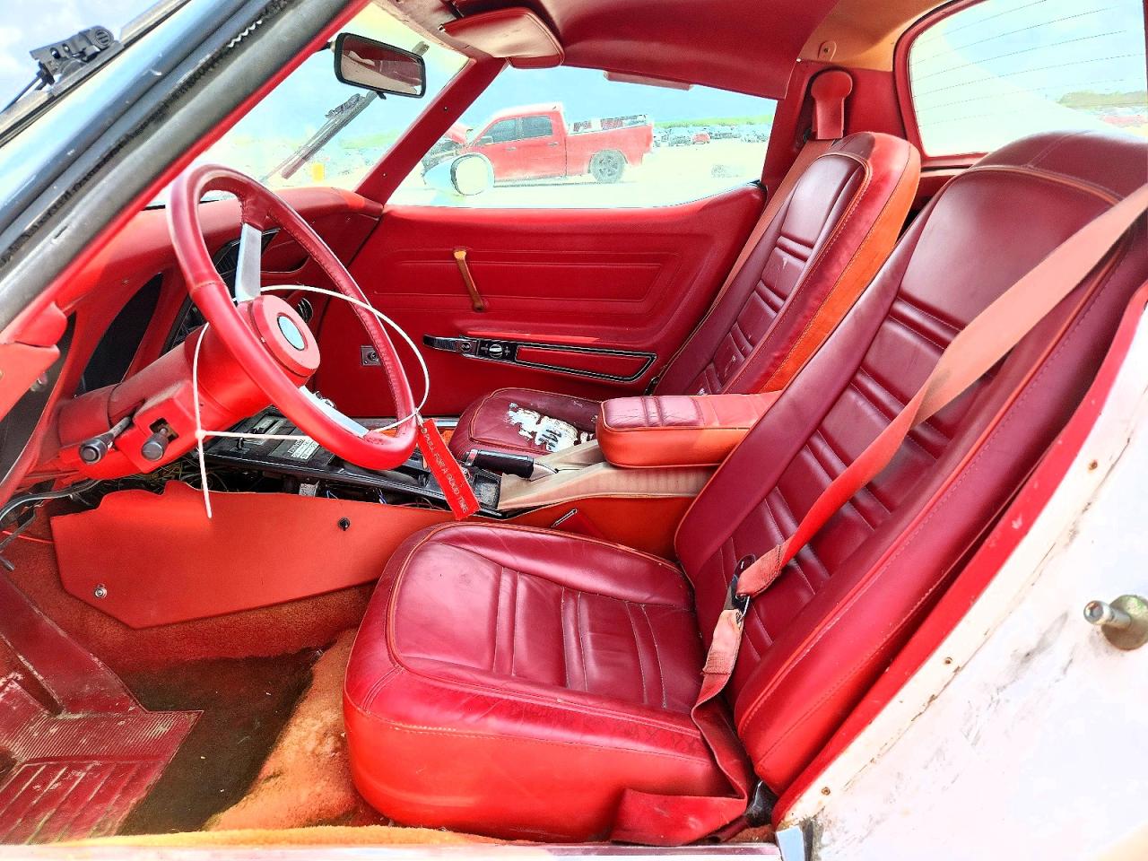 1977 Chevrolet Corvette White vin: 1Z37L7S441736