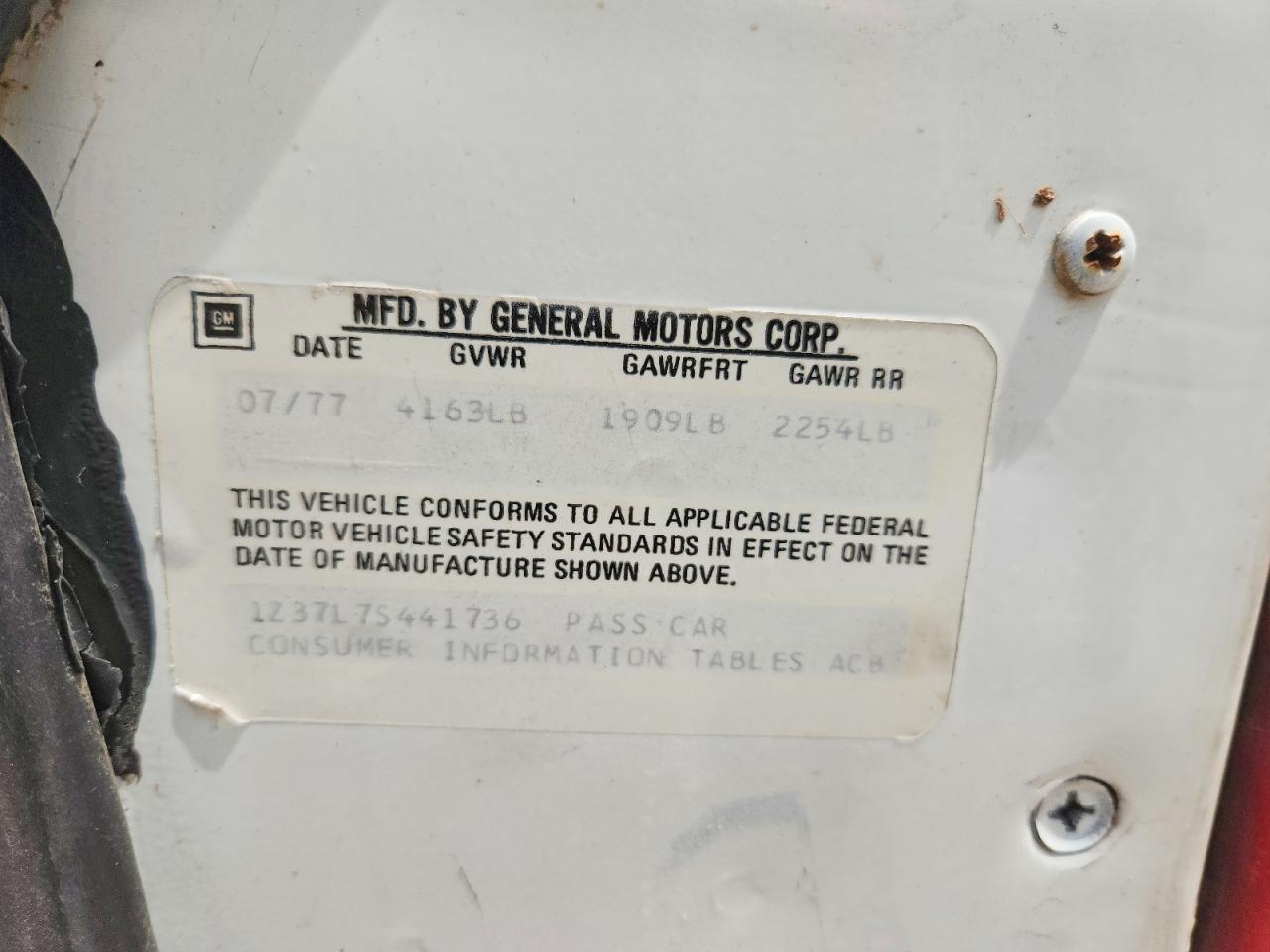 1977 Chevrolet Corvette White vin: 1Z37L7S441736