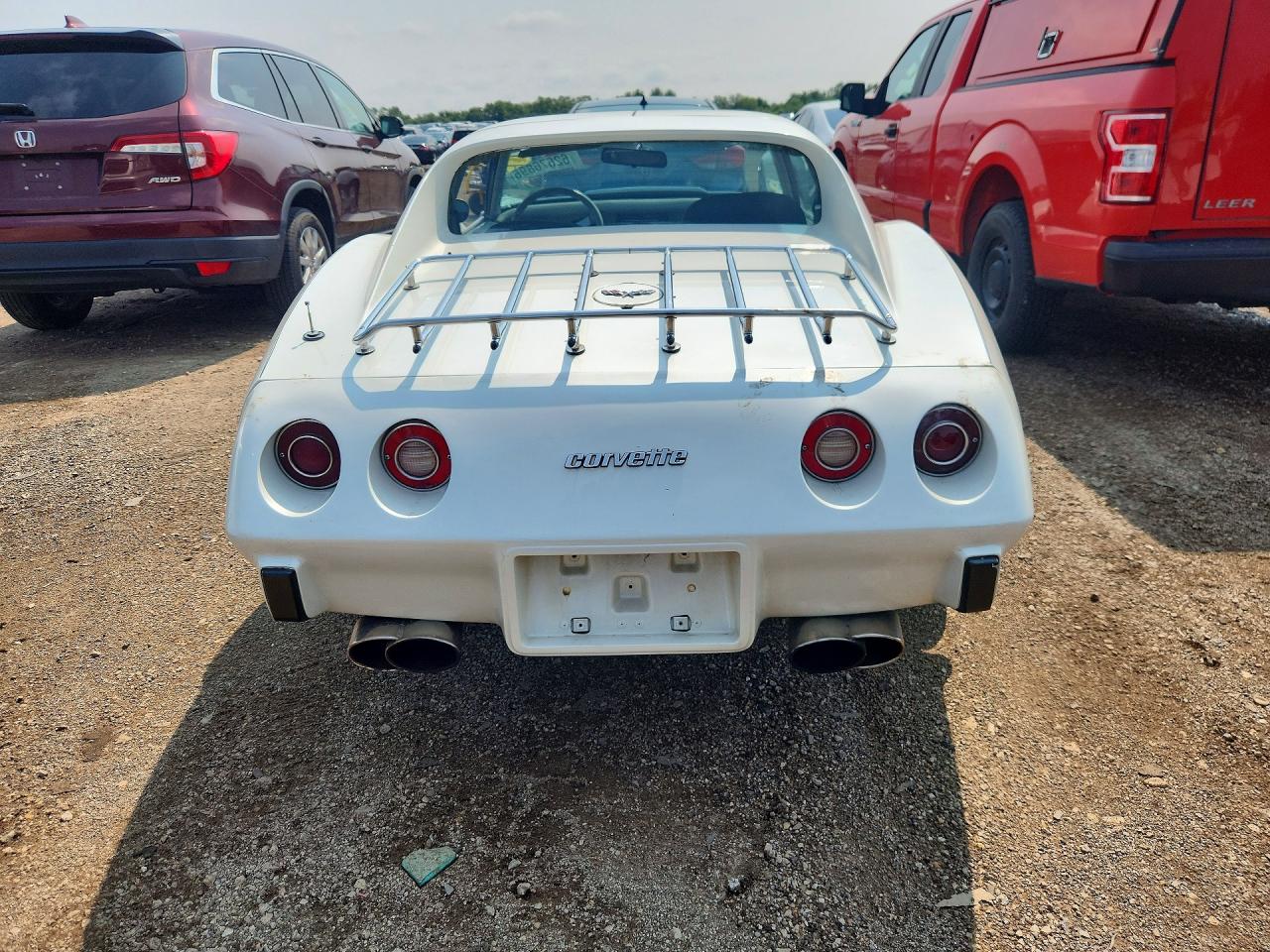 1977 Chevrolet Corvette White vin: 1Z37X7S439185