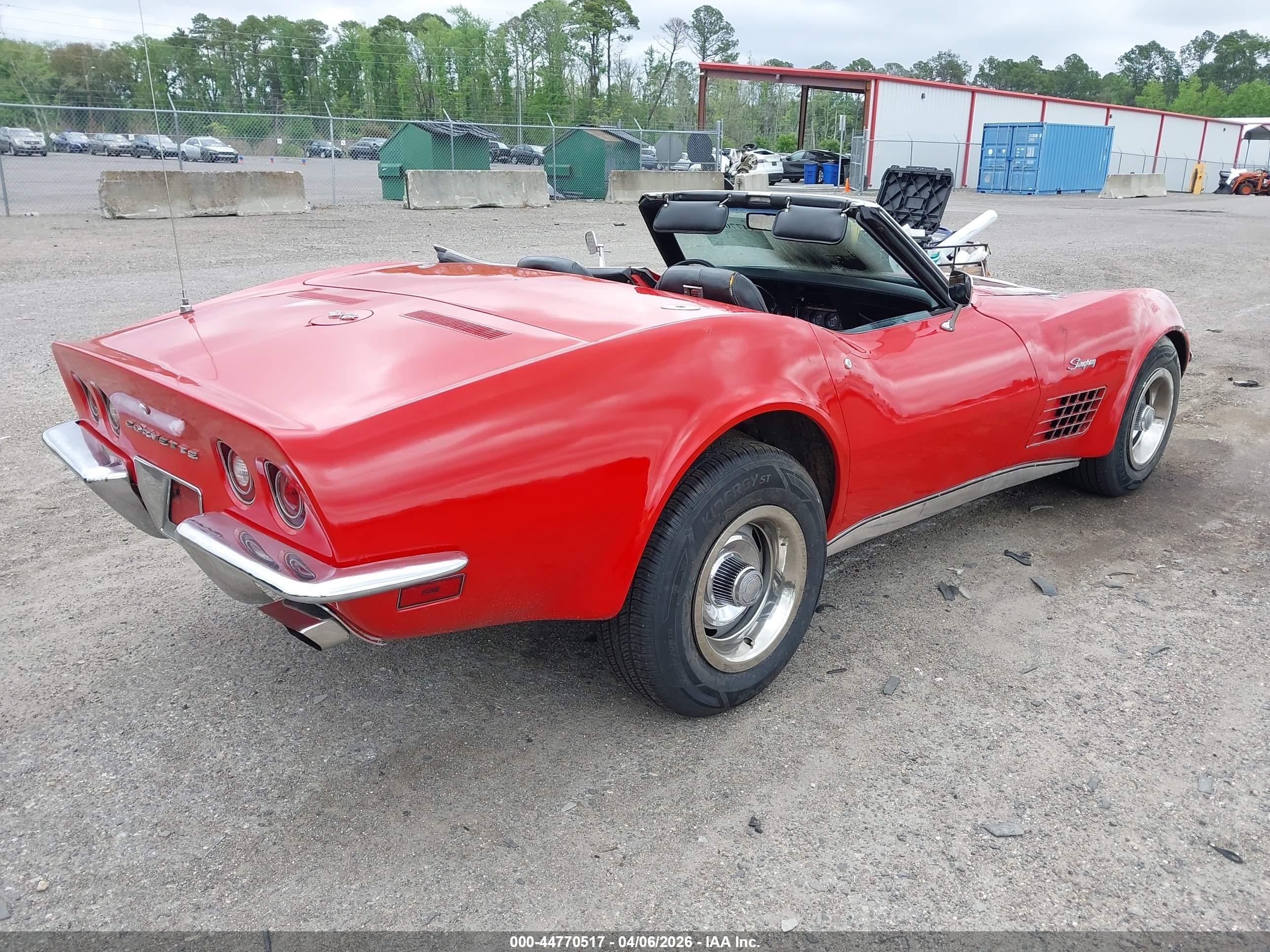 1972 Chevrolet Corvette   Red vin: 1Z67K2S524422    