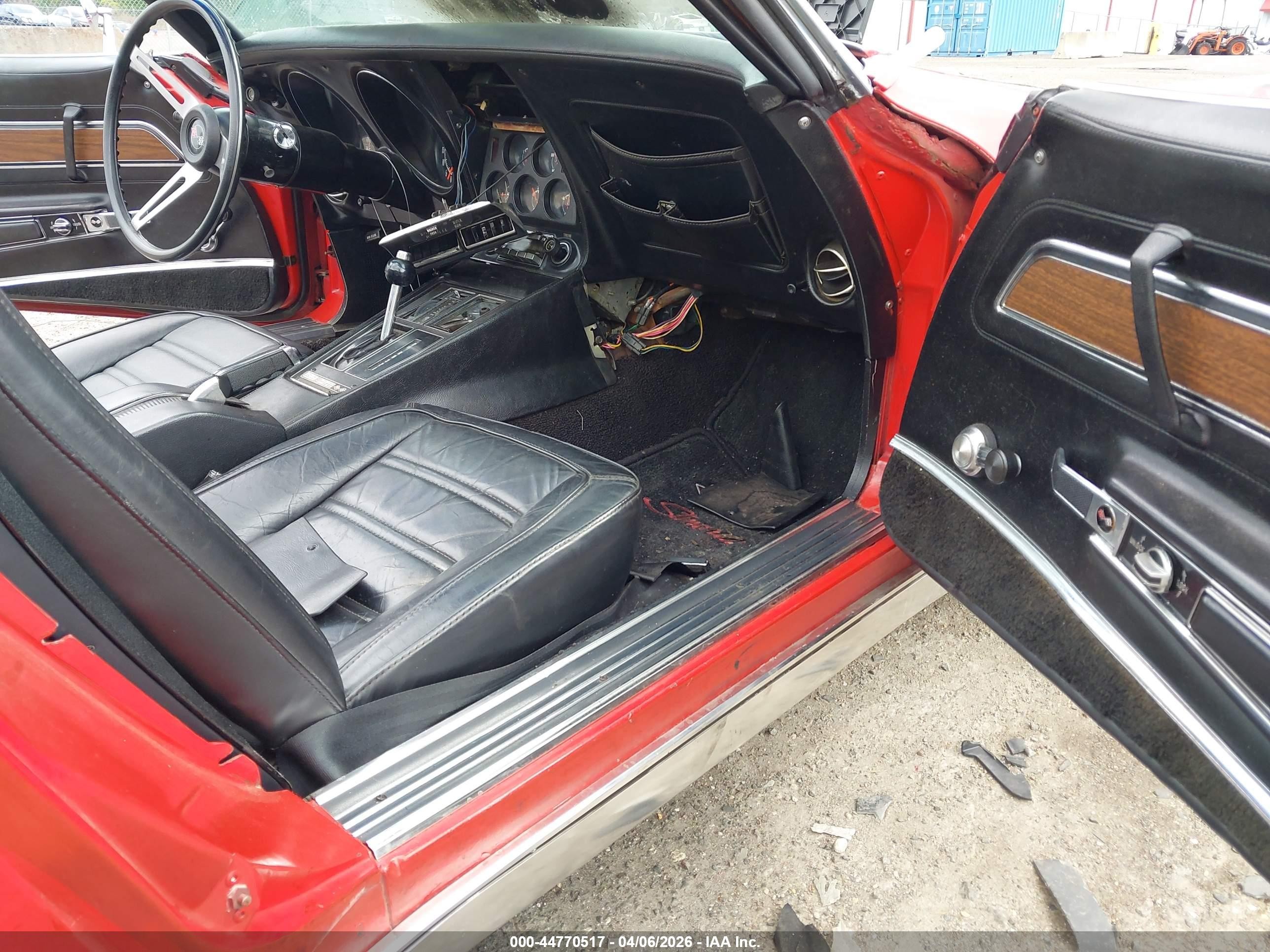 1972 Chevrolet Corvette   Red vin: 1Z67K2S524422    