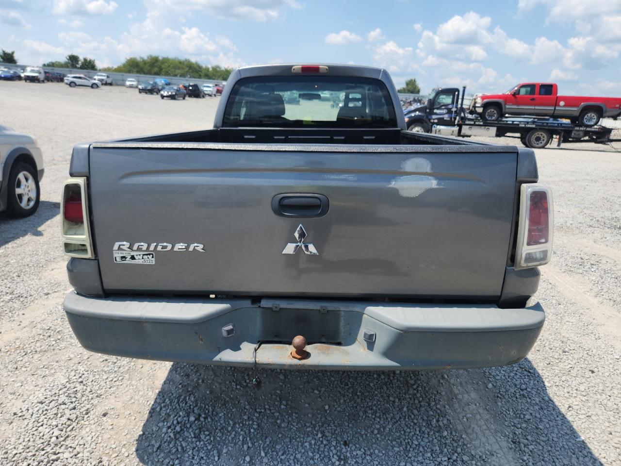2006 Mitsubishi Raider Ls Gray vin: 1Z7HC22K56S537470