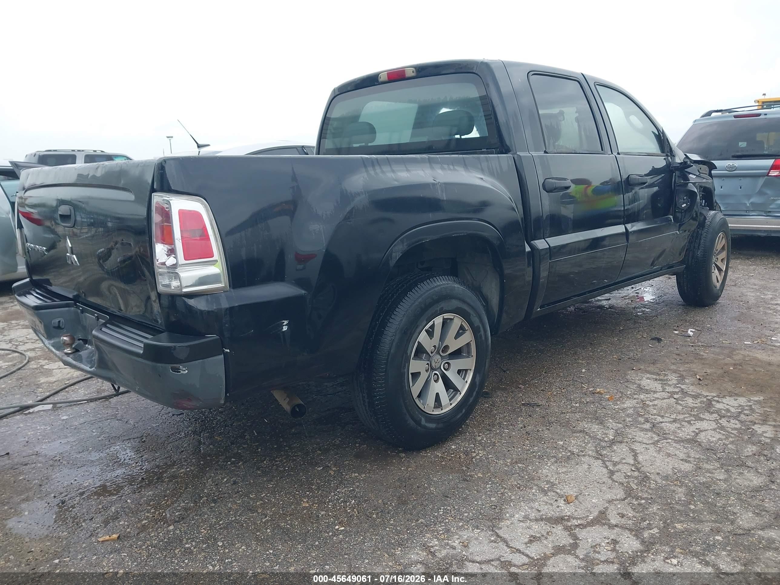 2008 Mitsubishi Raider Ls Gray vin: 1Z7HC28K18S572680
