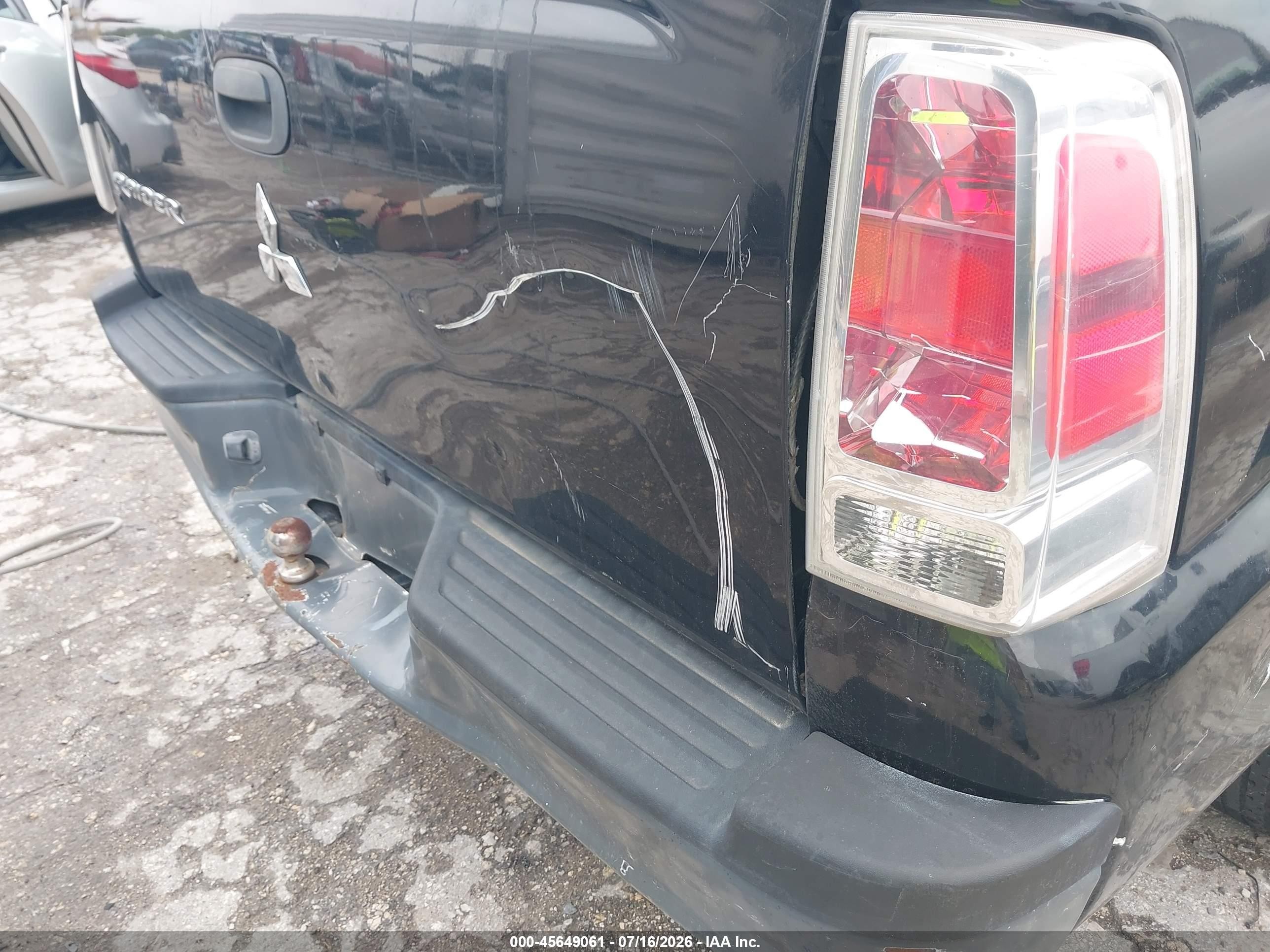 2008 Mitsubishi Raider Ls Gray vin: 1Z7HC28K18S572680