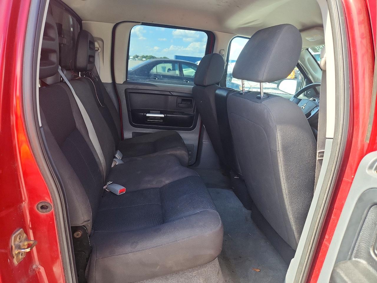 2006 Mitsubishi Raider Ls Red vin: 1Z7HC28K46S574372