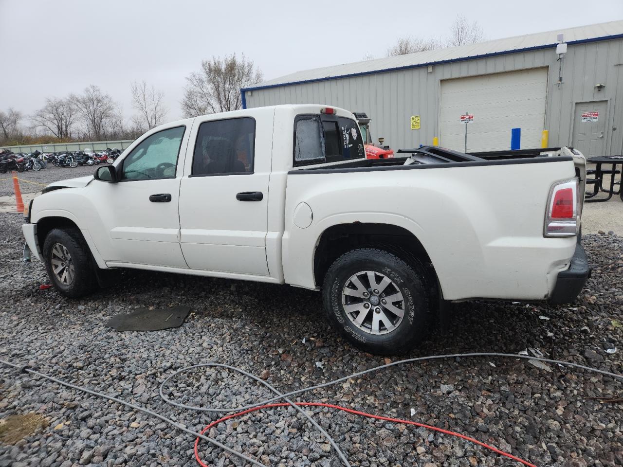 2009 Mitsubishi Raider Ls Белый vin: 1Z7HC28K49S729541