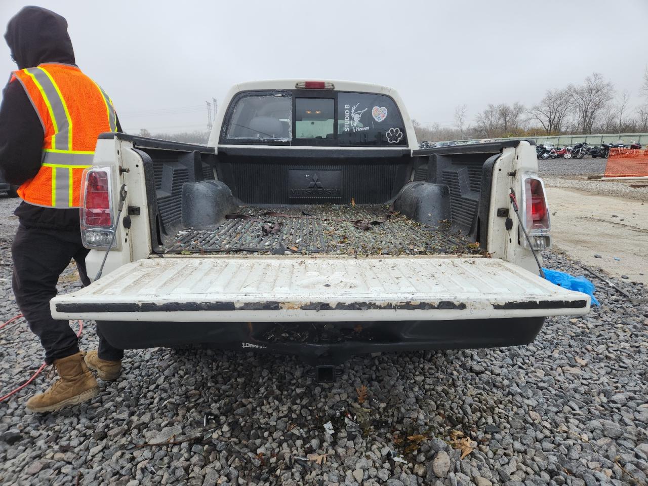 2009 Mitsubishi Raider Ls Белый vin: 1Z7HC28K49S729541