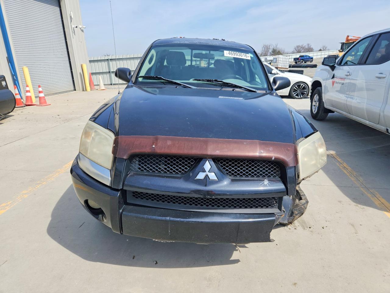 2008 Mitsubishi Raider Ls Black vin: 1Z7HC28K58S620066