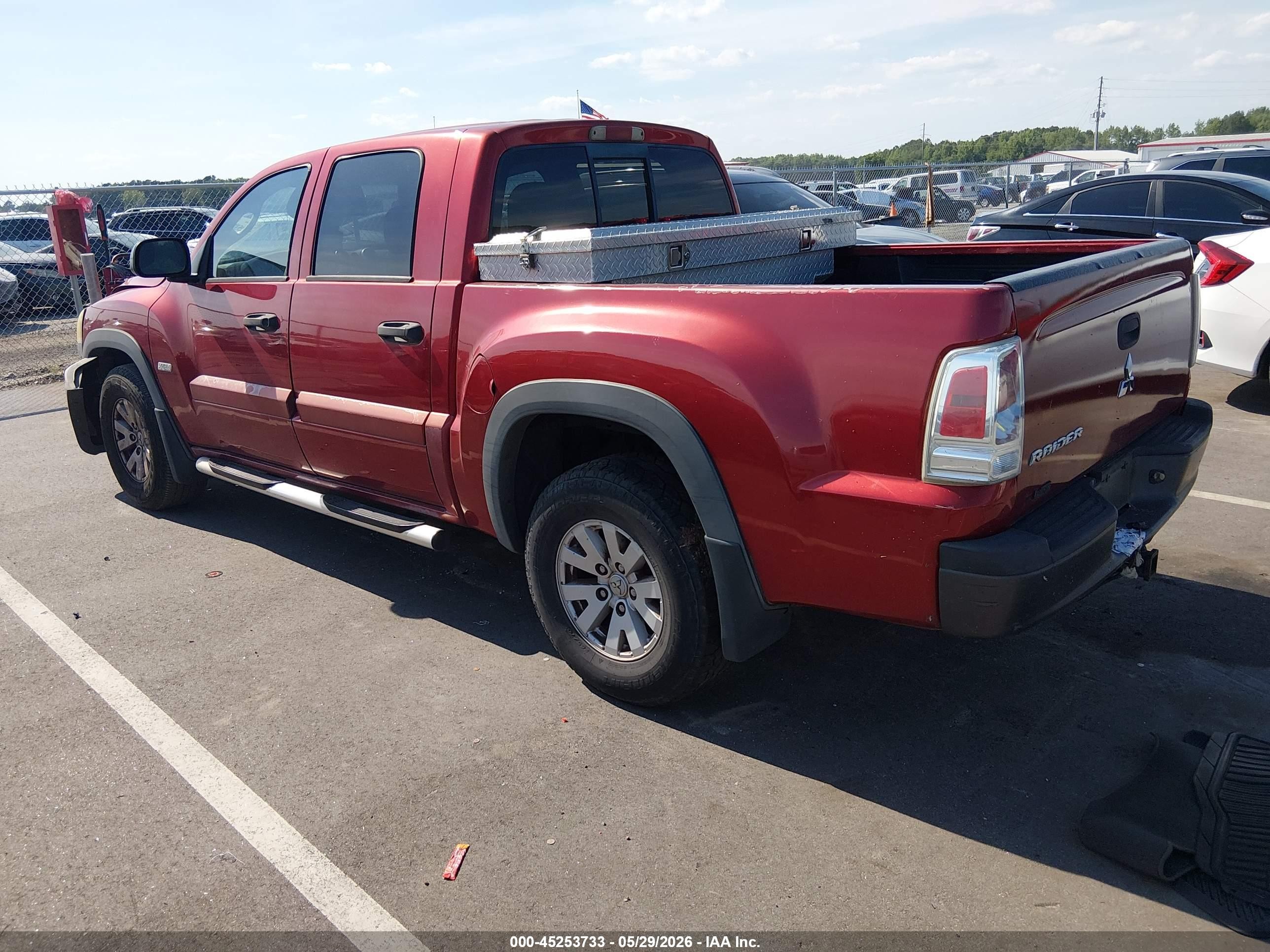 2006 Mitsubishi Raider Duro Cross V6 Orange vin: 1Z7HC38K46S578265