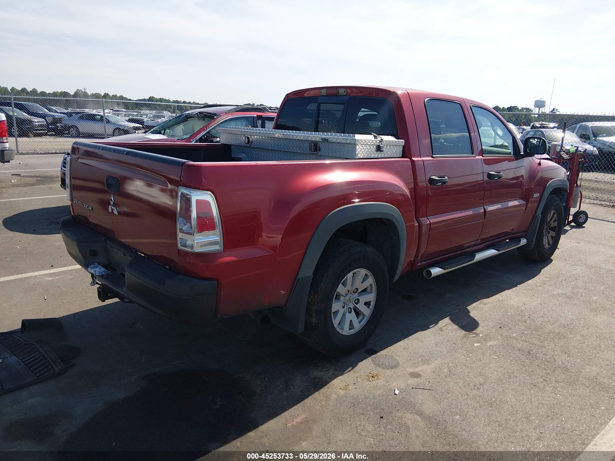 2006 Mitsubishi Raider Duro Cross V6 Orange vin: 1Z7HC38K46S578265
