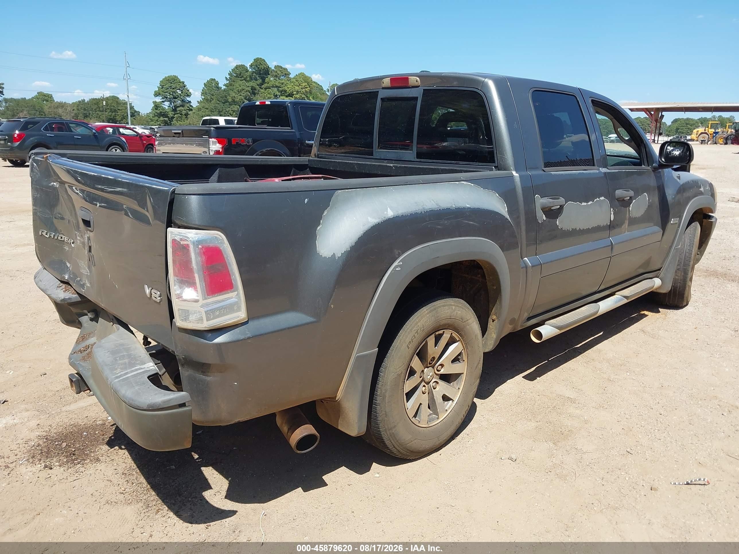 2006 Mitsubishi Raider Duro Cross V8 Gray vin: 1Z7HC38NX6S567880