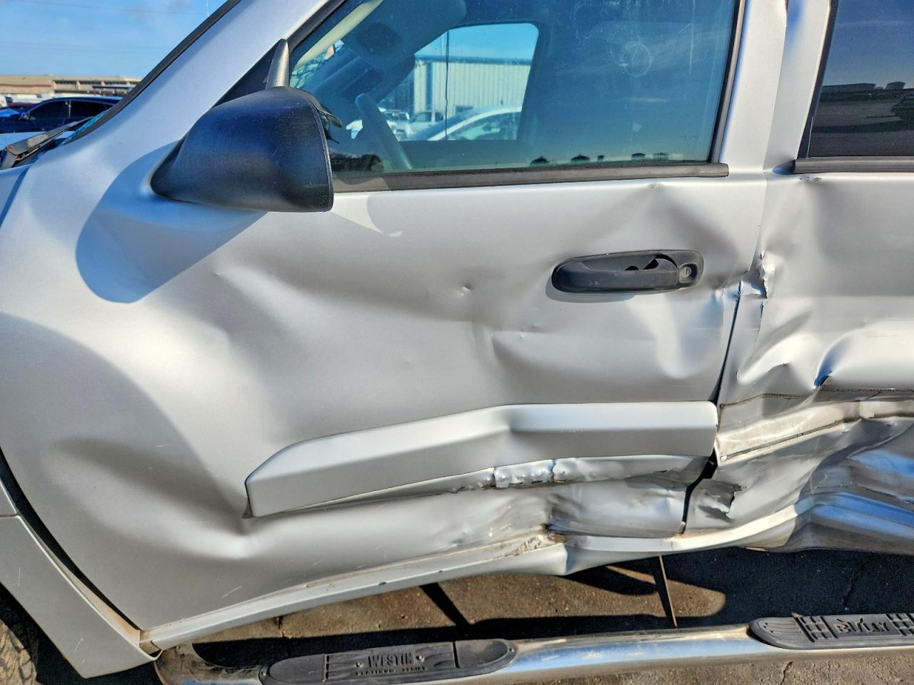 2008 Mitsubishi Raider Ls Silver vin: 1Z7HT28K28S588483