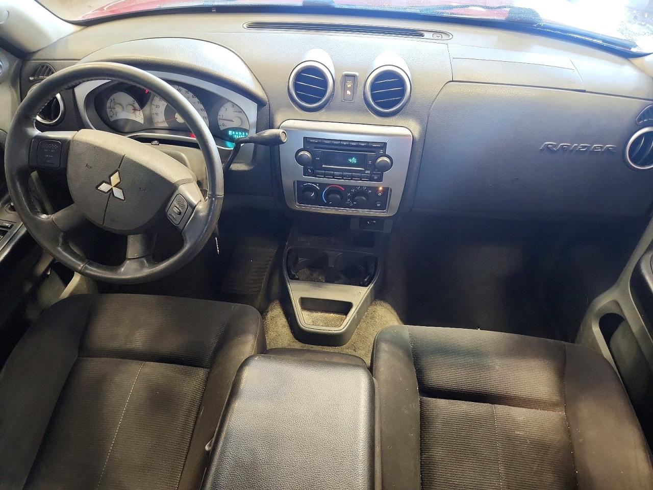 2006 Mitsubishi Raider Durocross Maroon vin: 1Z7HT32N76S543108